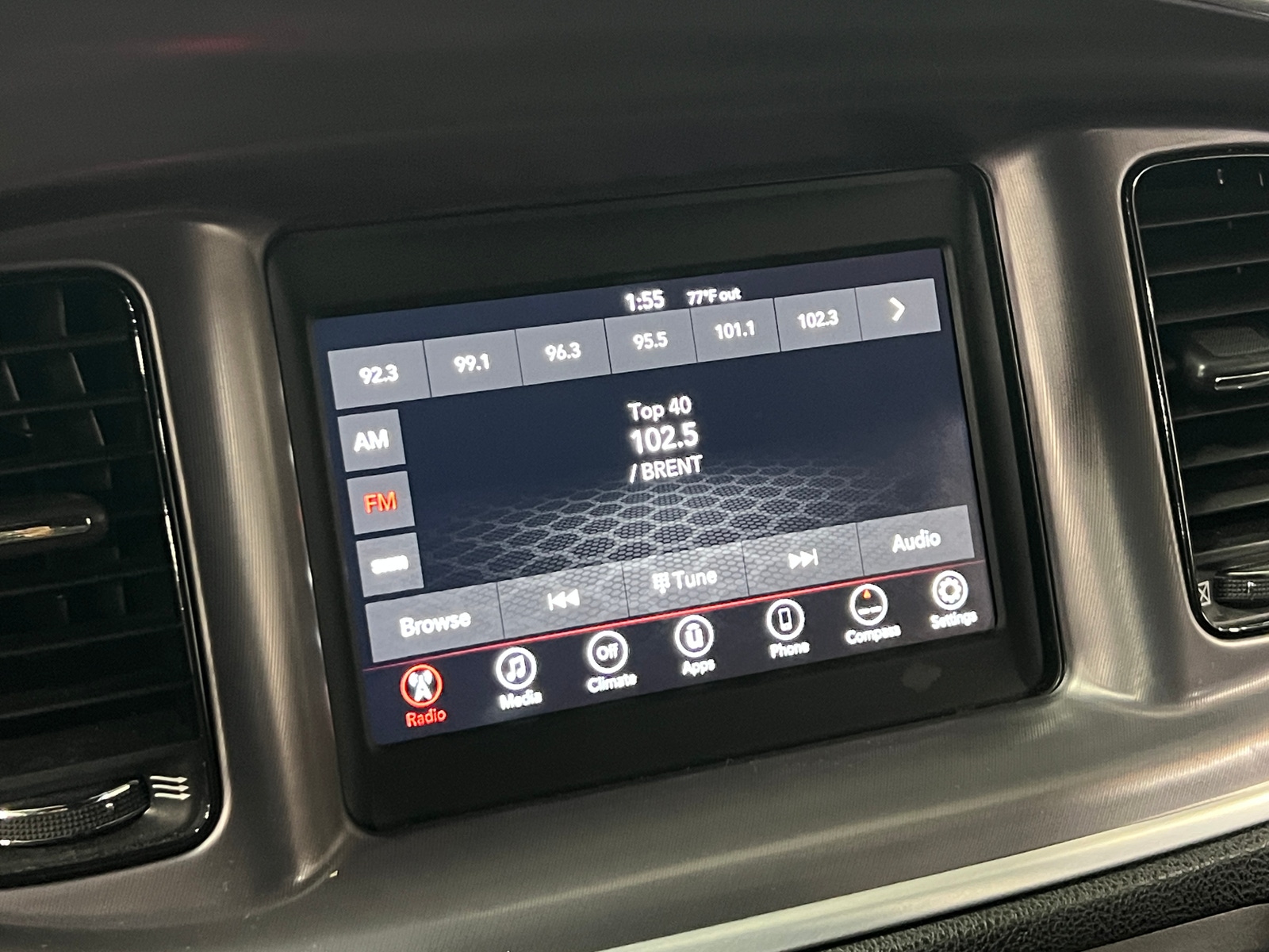 Thumbnail: 2020 Dodge Charger - 4