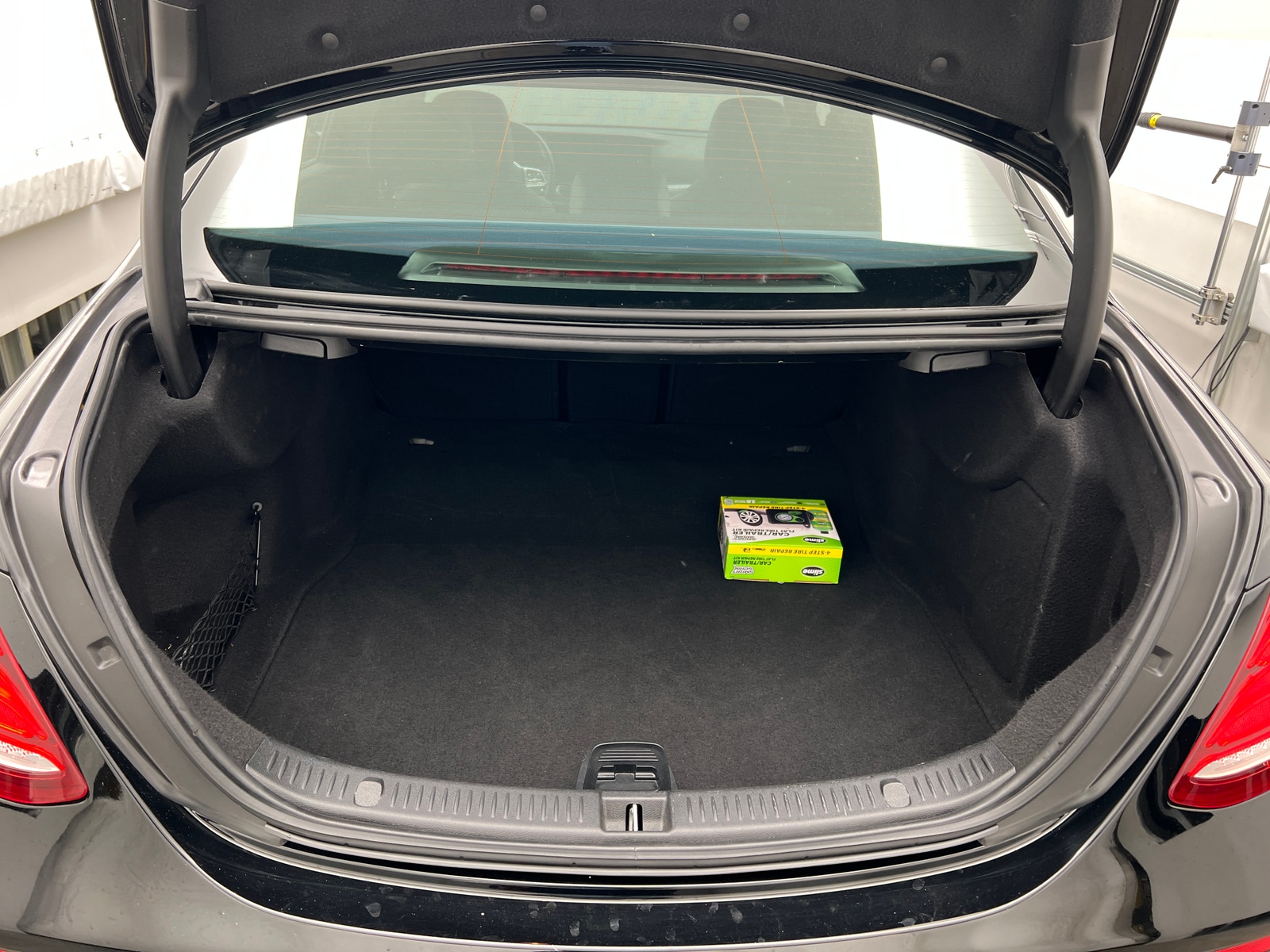 Thumbnail: 2020 Mercedes-Benz E-Class - 6