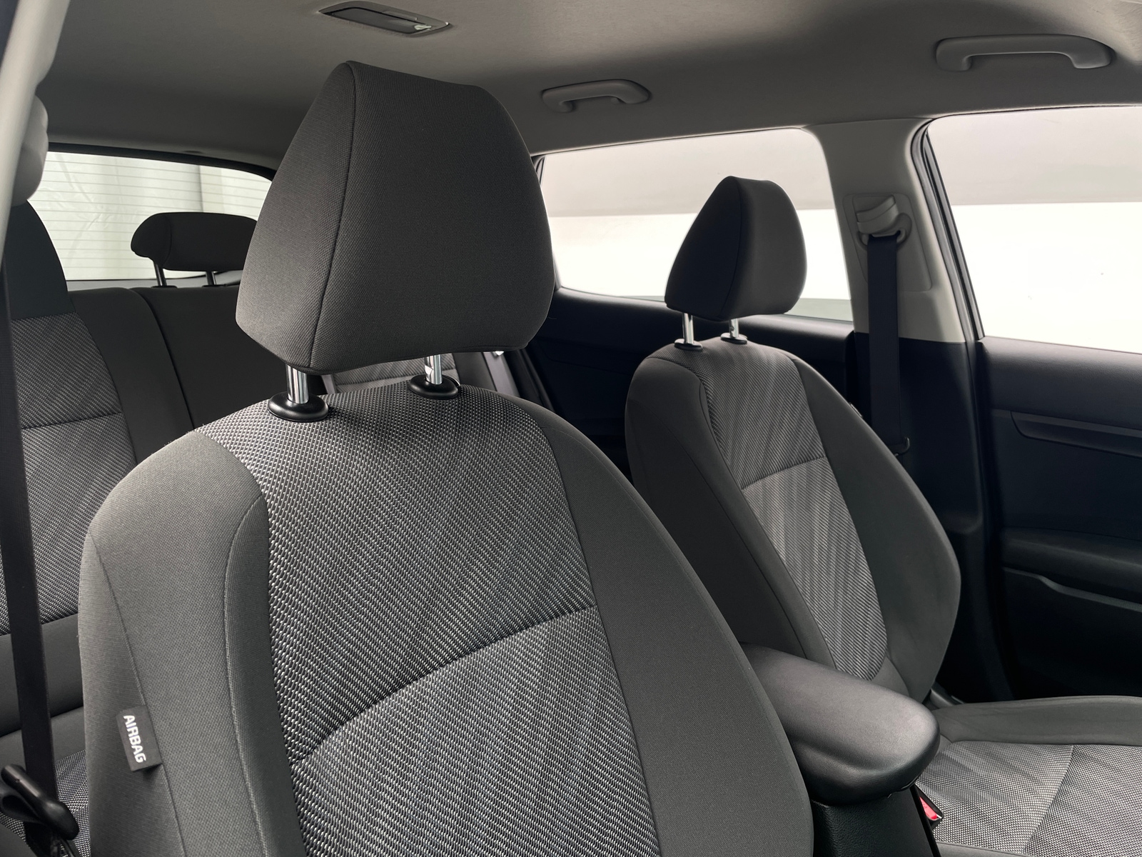 Thumbnail: 2023 Kia Seltos - 2