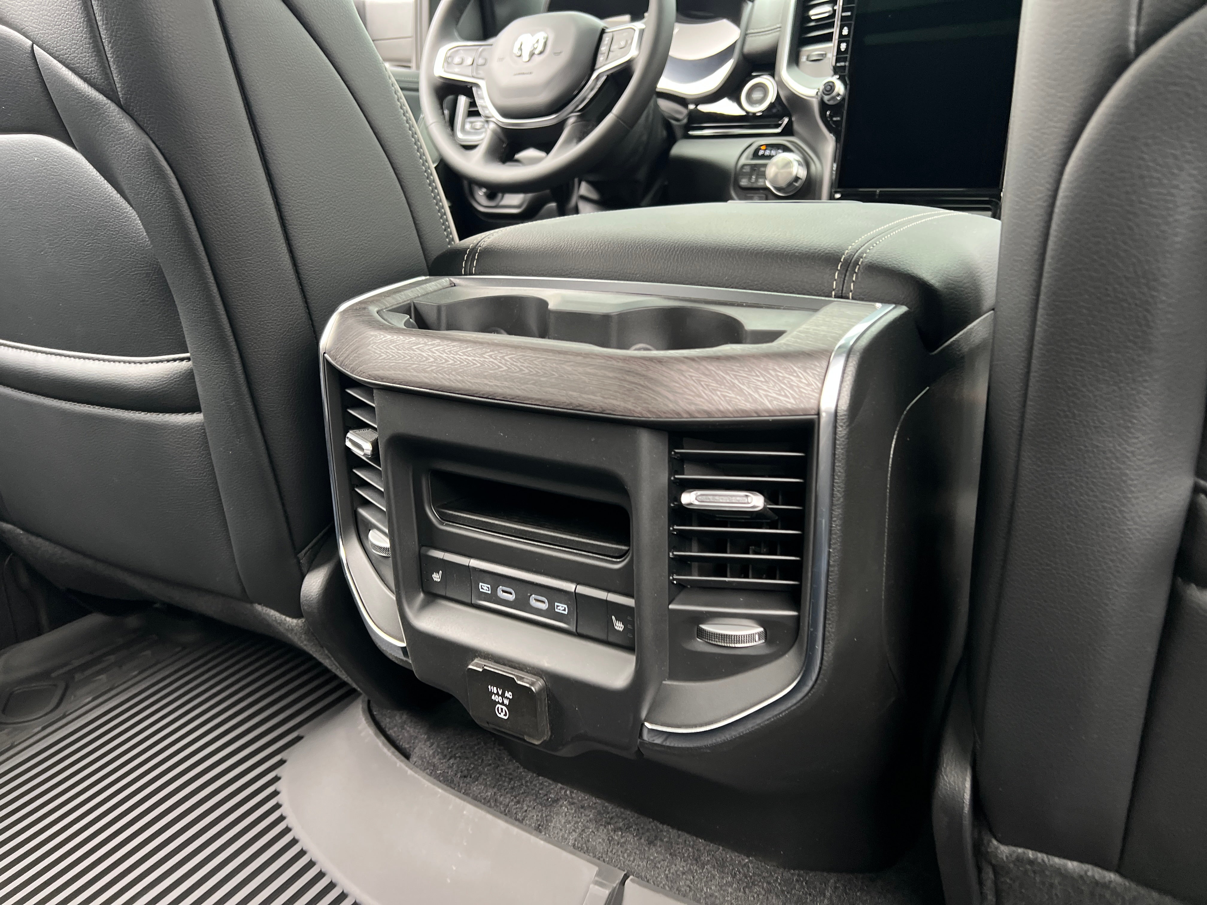 2026 RAM 1500 Laramie 4x4 Crew Cab 5'7's photo