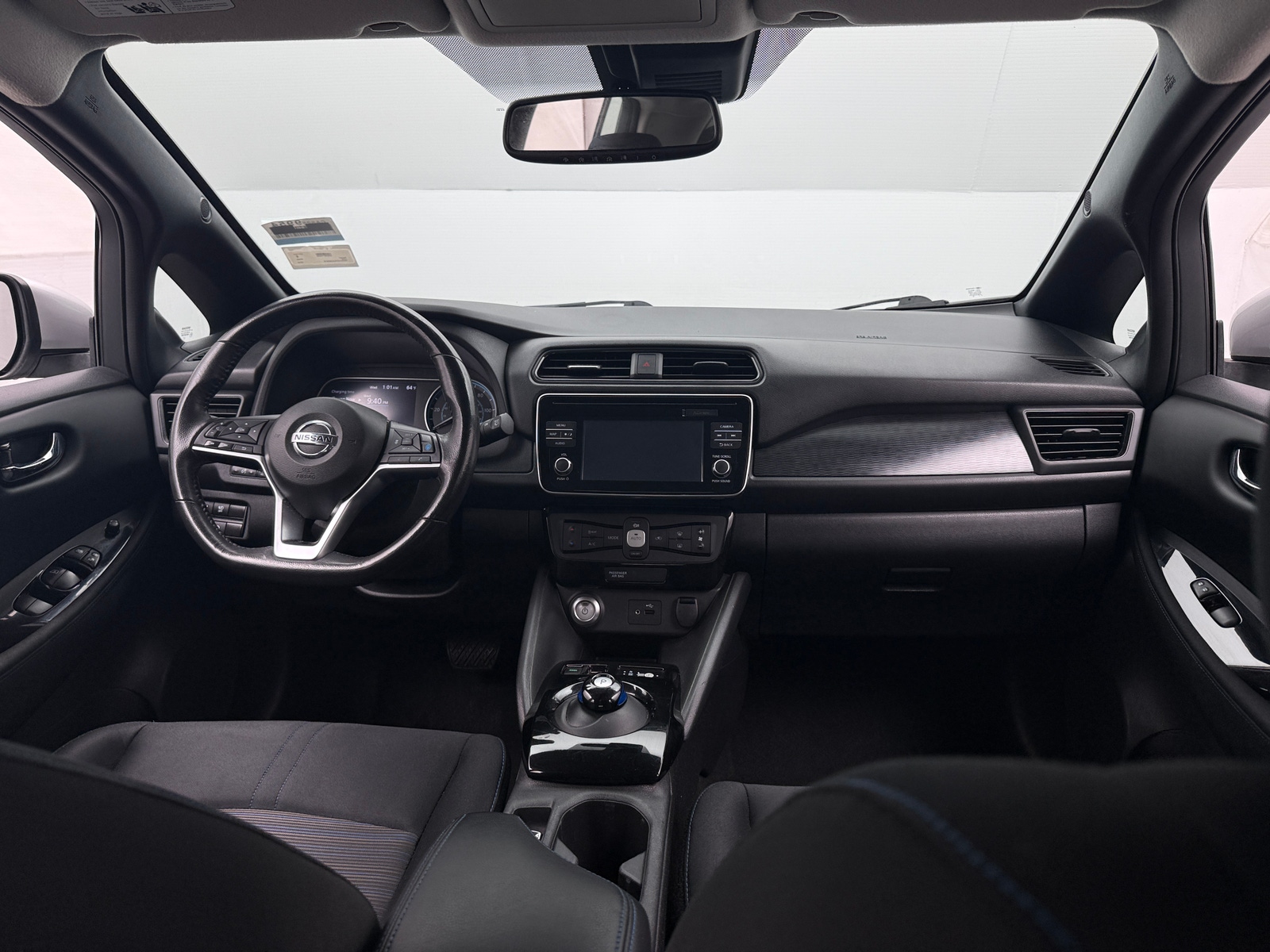 Thumbnail: 2018 Nissan Leaf - 3