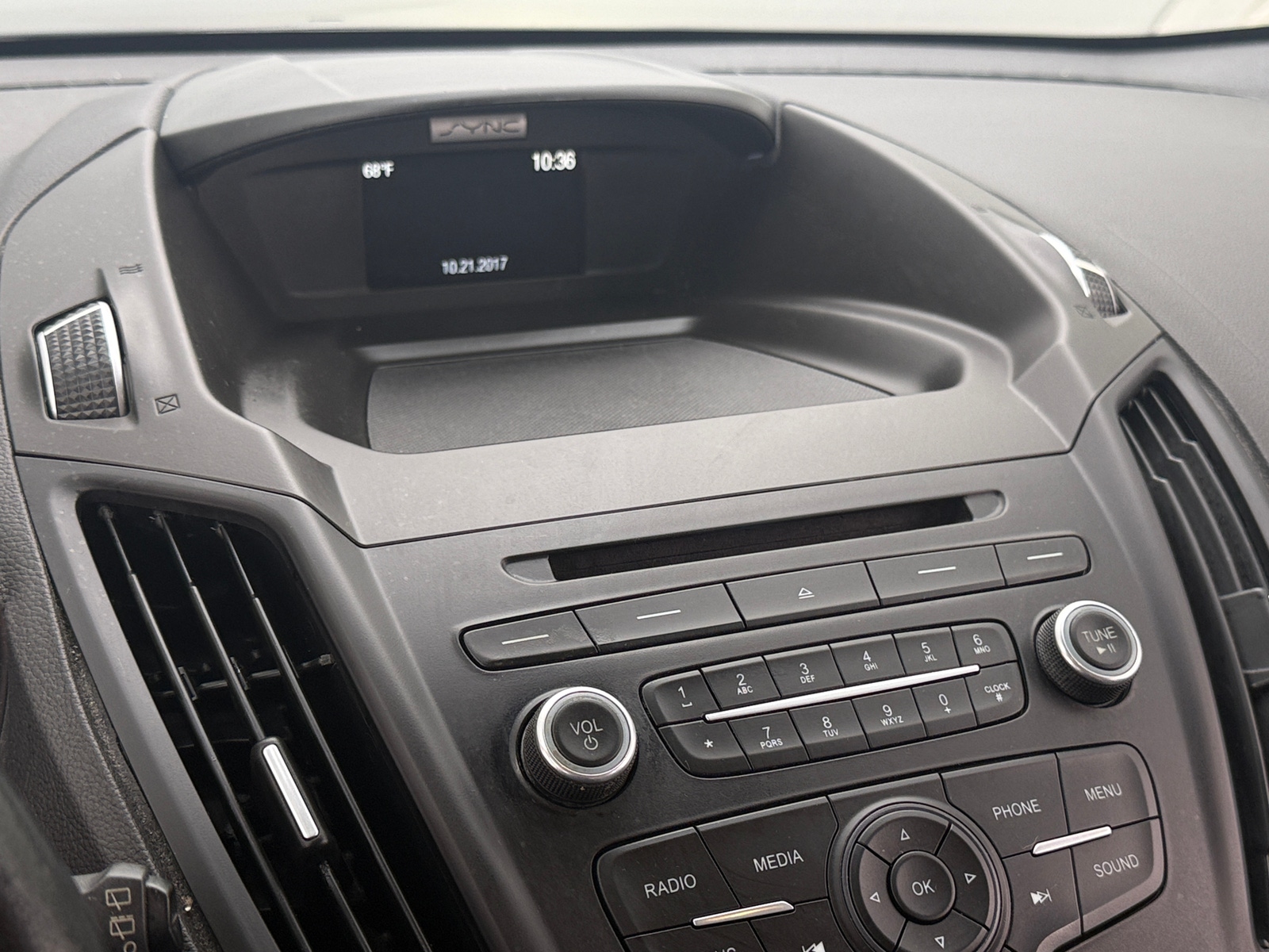 Thumbnail: 2018 Ford Escape - 3