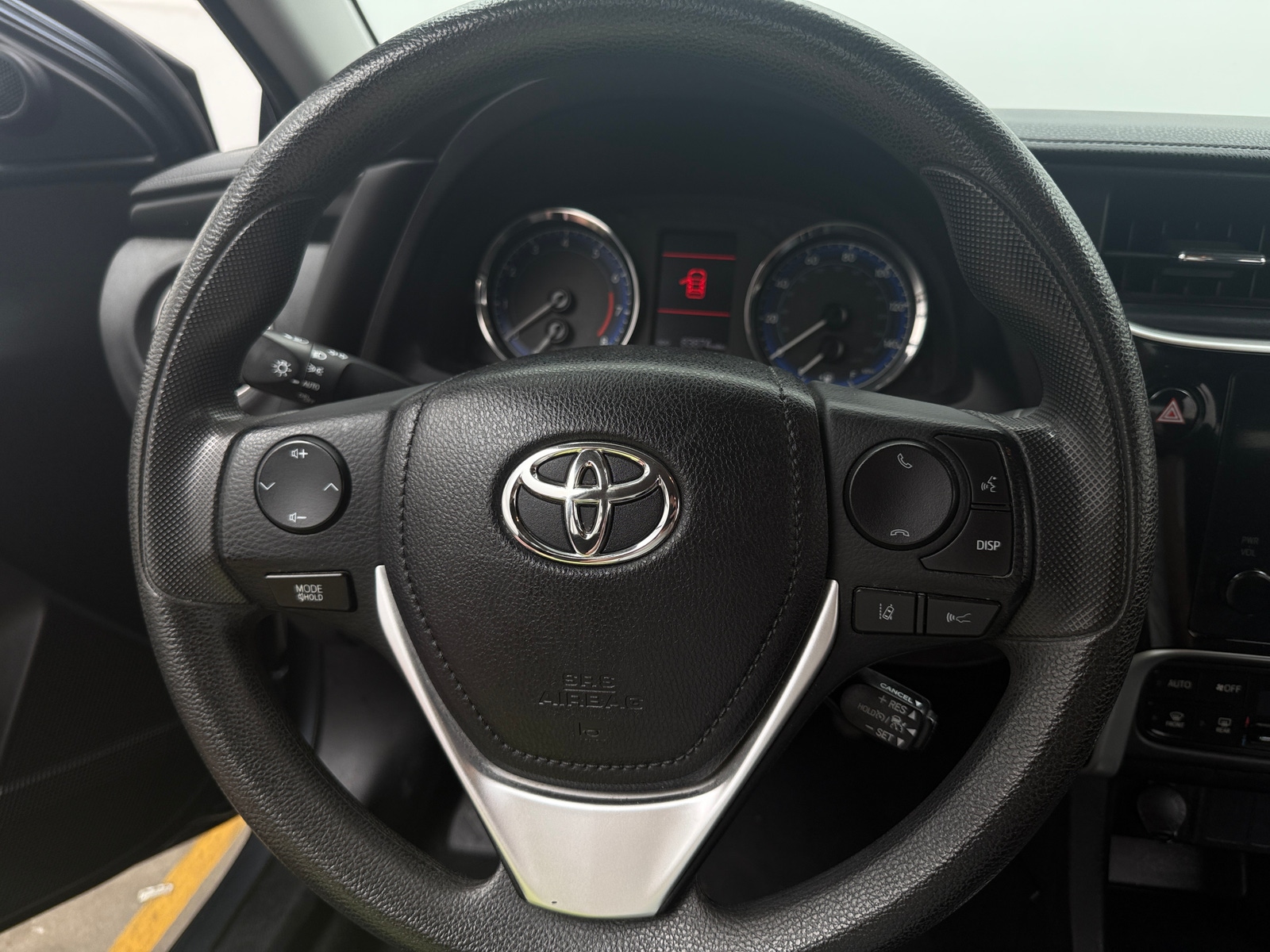 Thumbnail: 2017 Toyota Corolla - 5