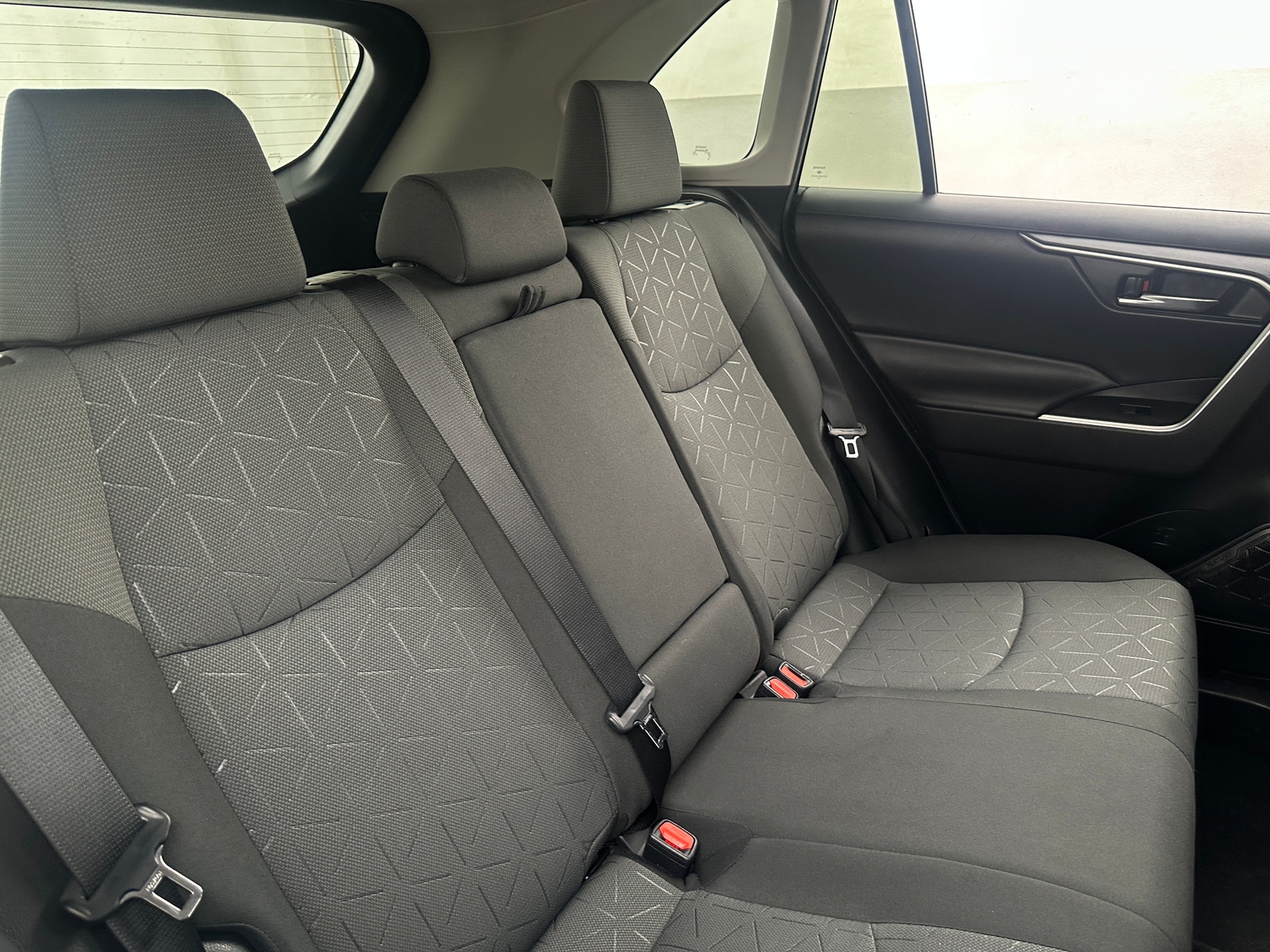 Thumbnail: 2020 Toyota RAV4 - 6