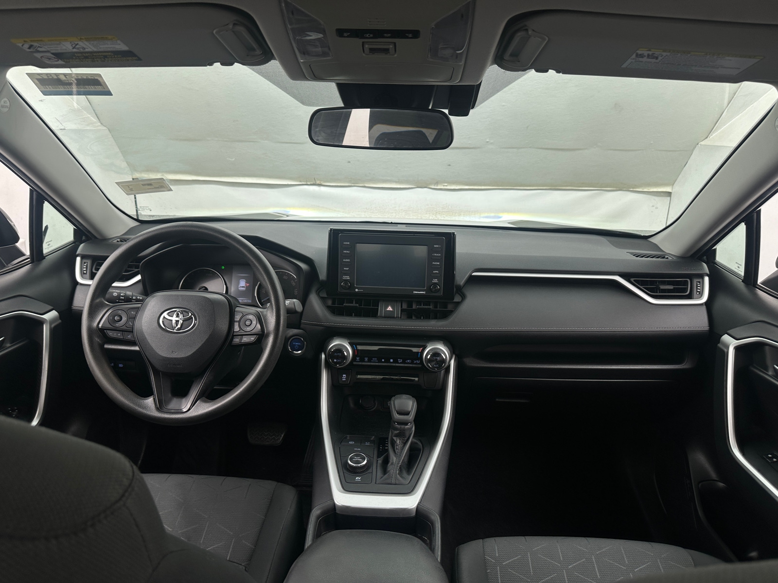 Thumbnail: 2020 Toyota RAV4 - 3