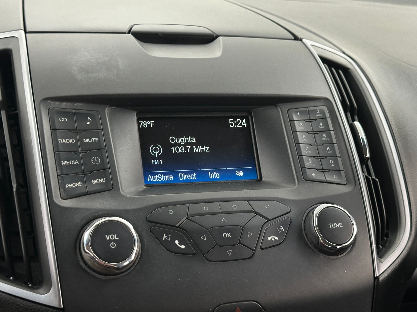 Thumbnail: 2018 Ford Edge - 4