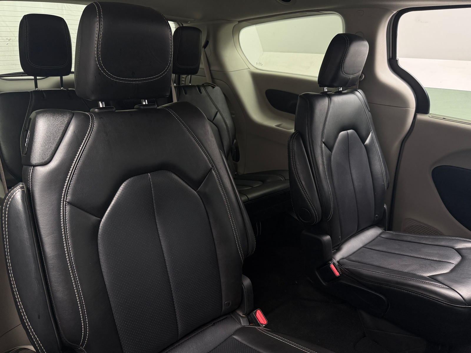 Thumbnail: 2024 Chrysler Pacifica - 5