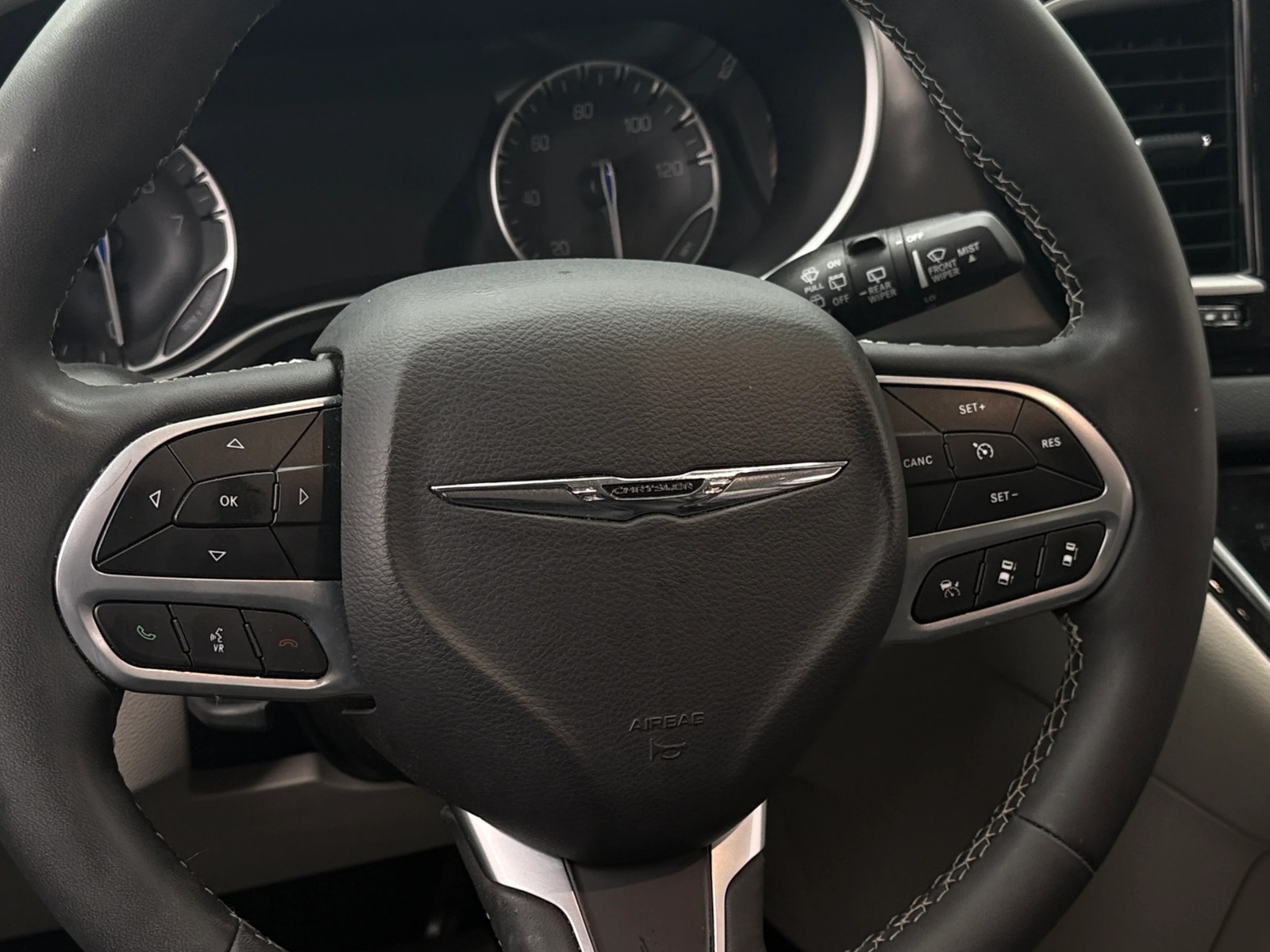 Thumbnail: 2024 Chrysler Pacifica - 4