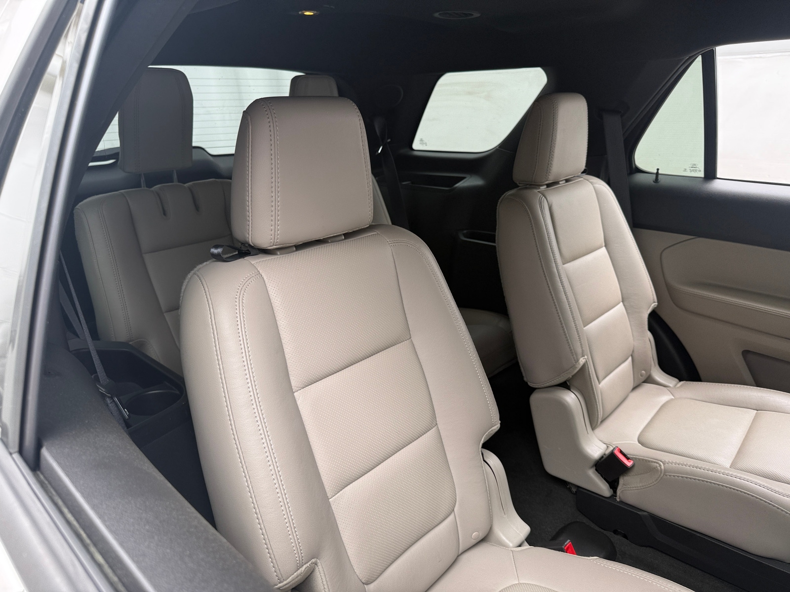 Thumbnail: 2015 Ford Explorer - 6