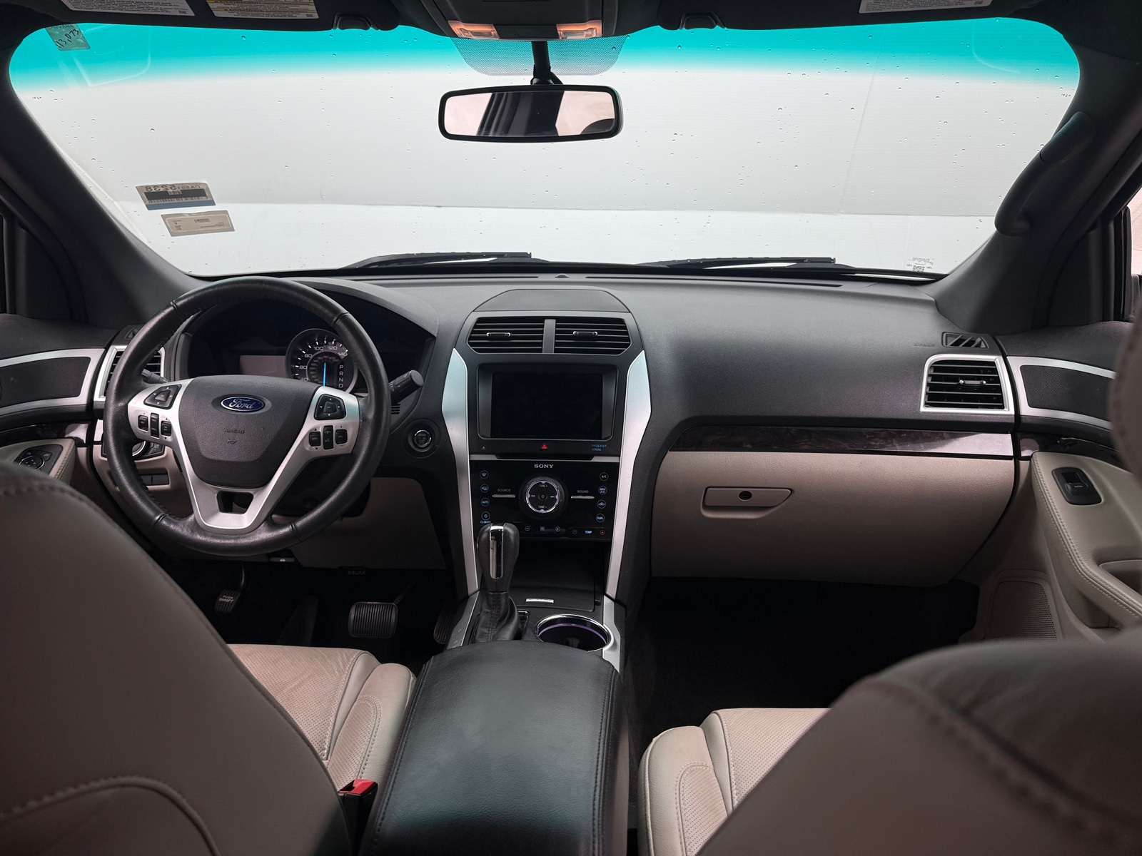 Thumbnail: 2015 Ford Explorer - 3