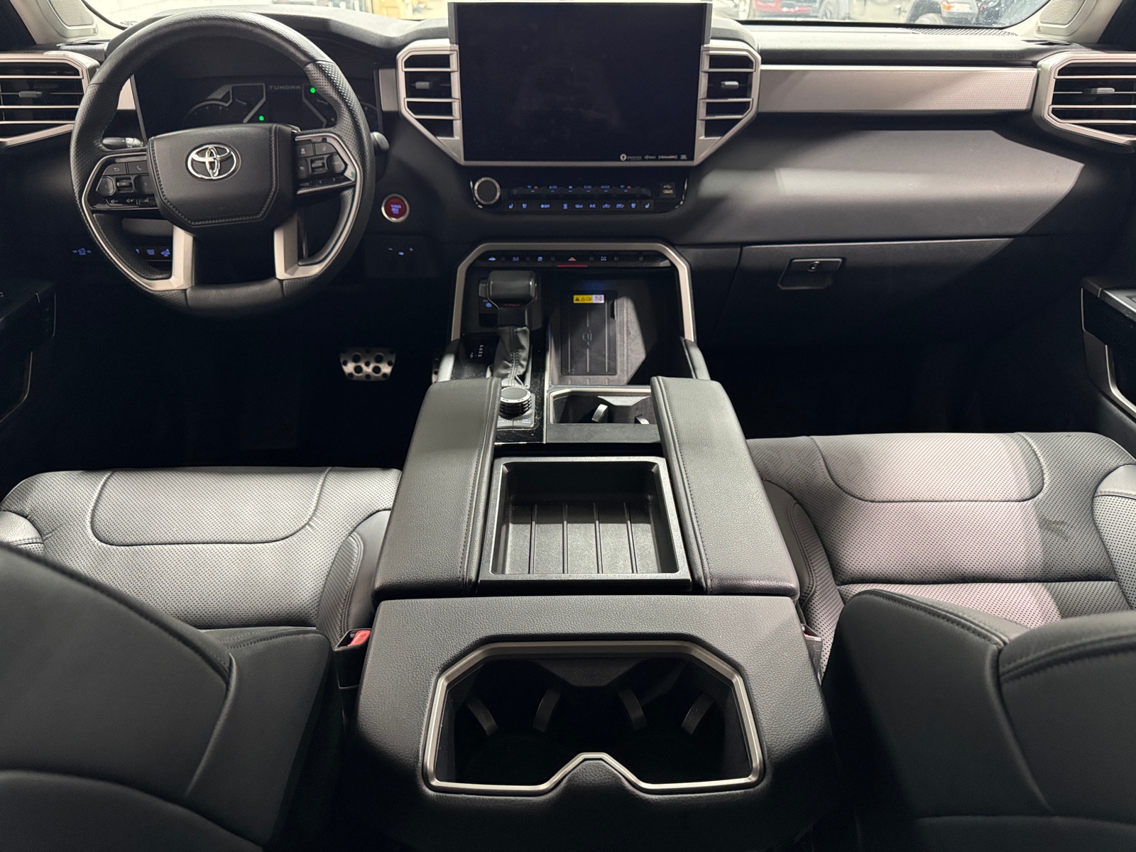 Thumbnail: 2023 Toyota Tundra - 2