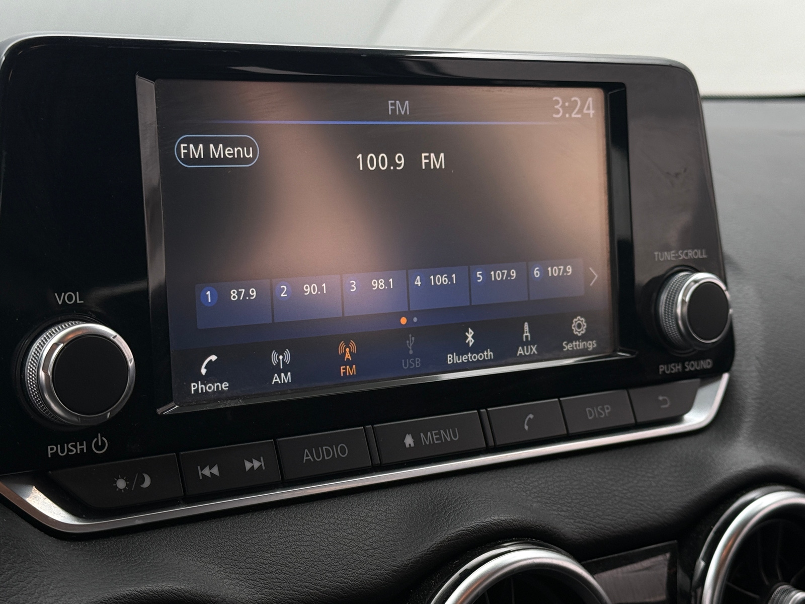 Thumbnail: 2023 Nissan Sentra - 4