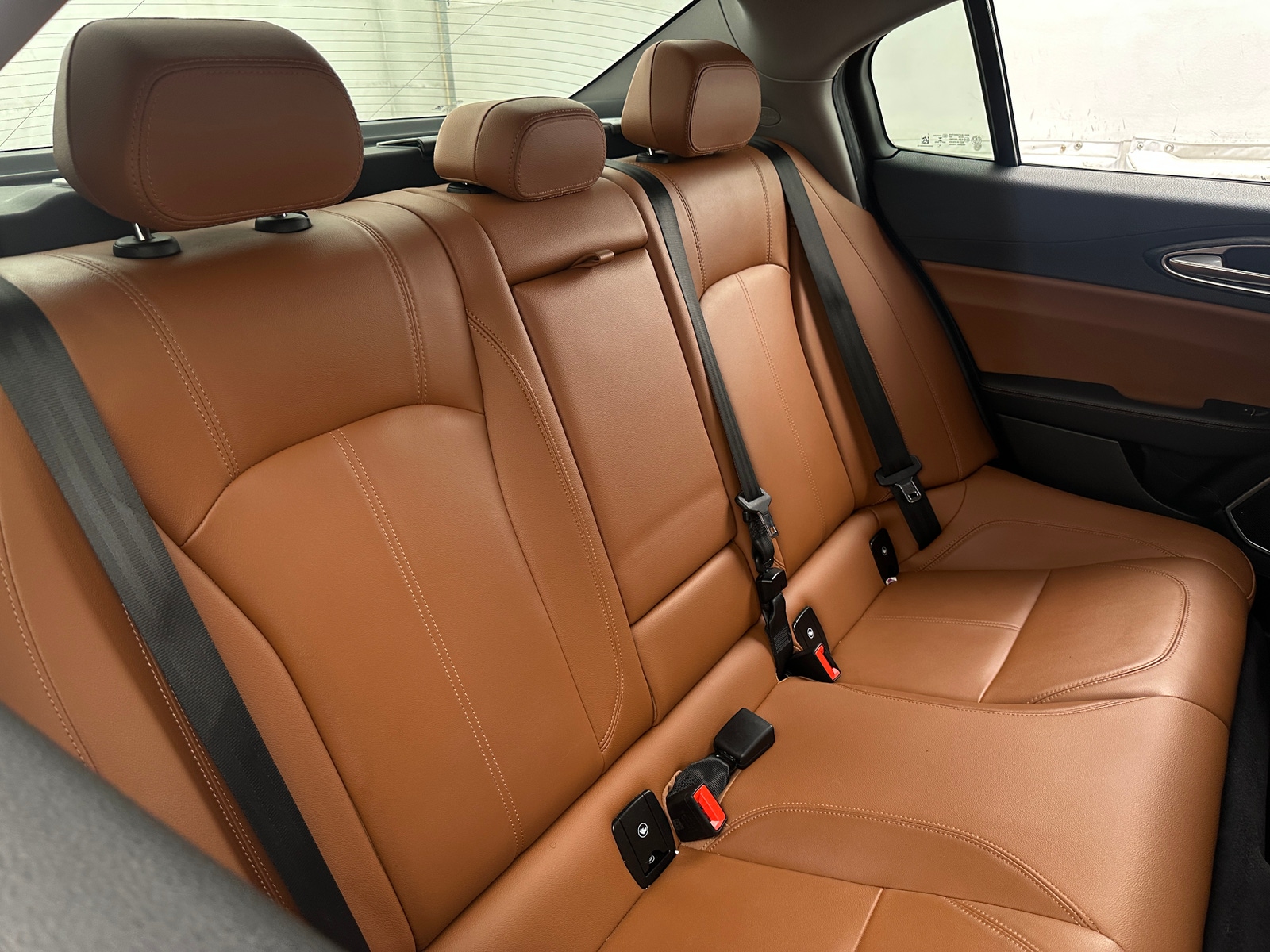 Thumbnail: 2020 Alfa Romeo Giulia - 5