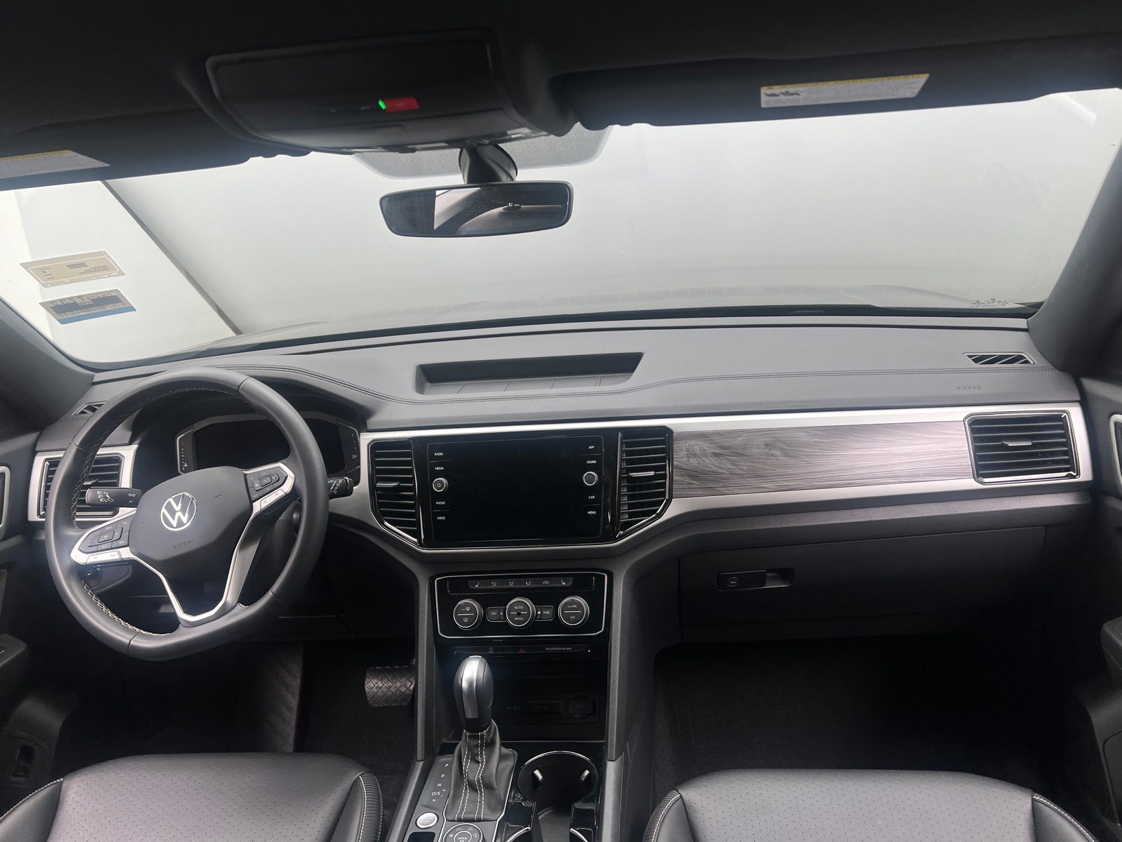 Thumbnail: 2023 Volkswagen Atlas - 2