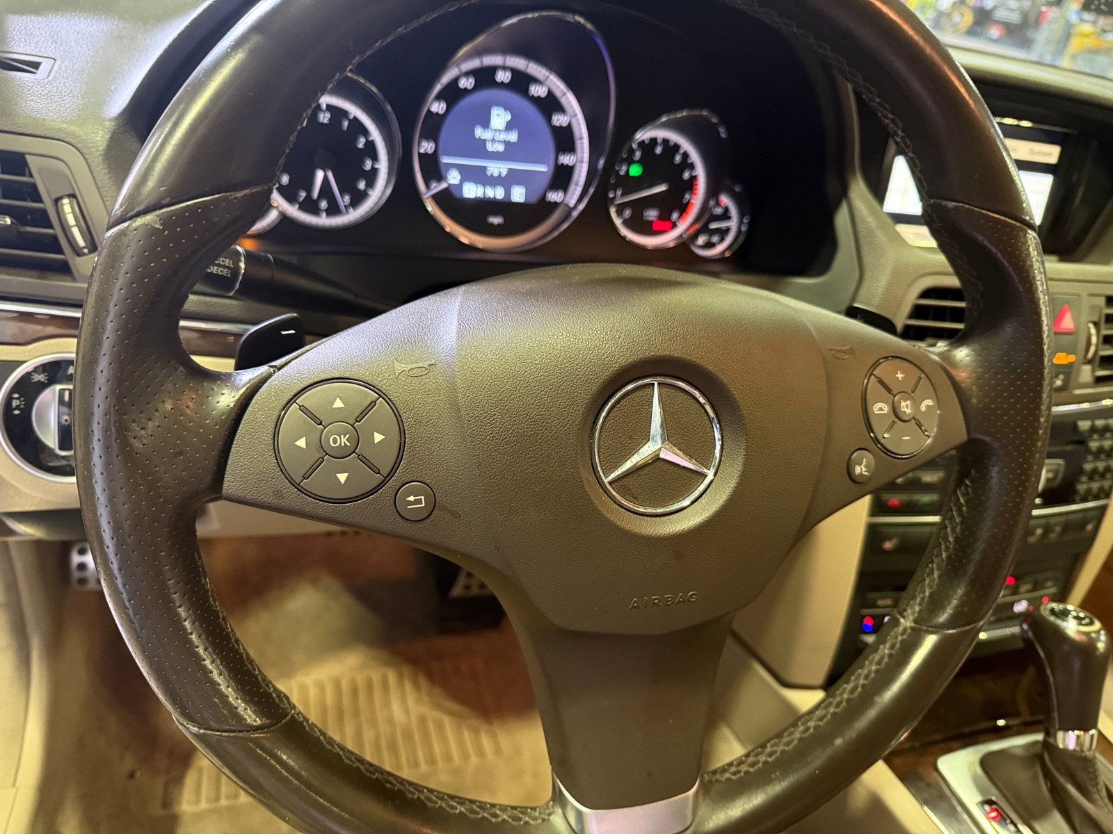 Thumbnail: 2011 Mercedes-Benz E-Class - 4
