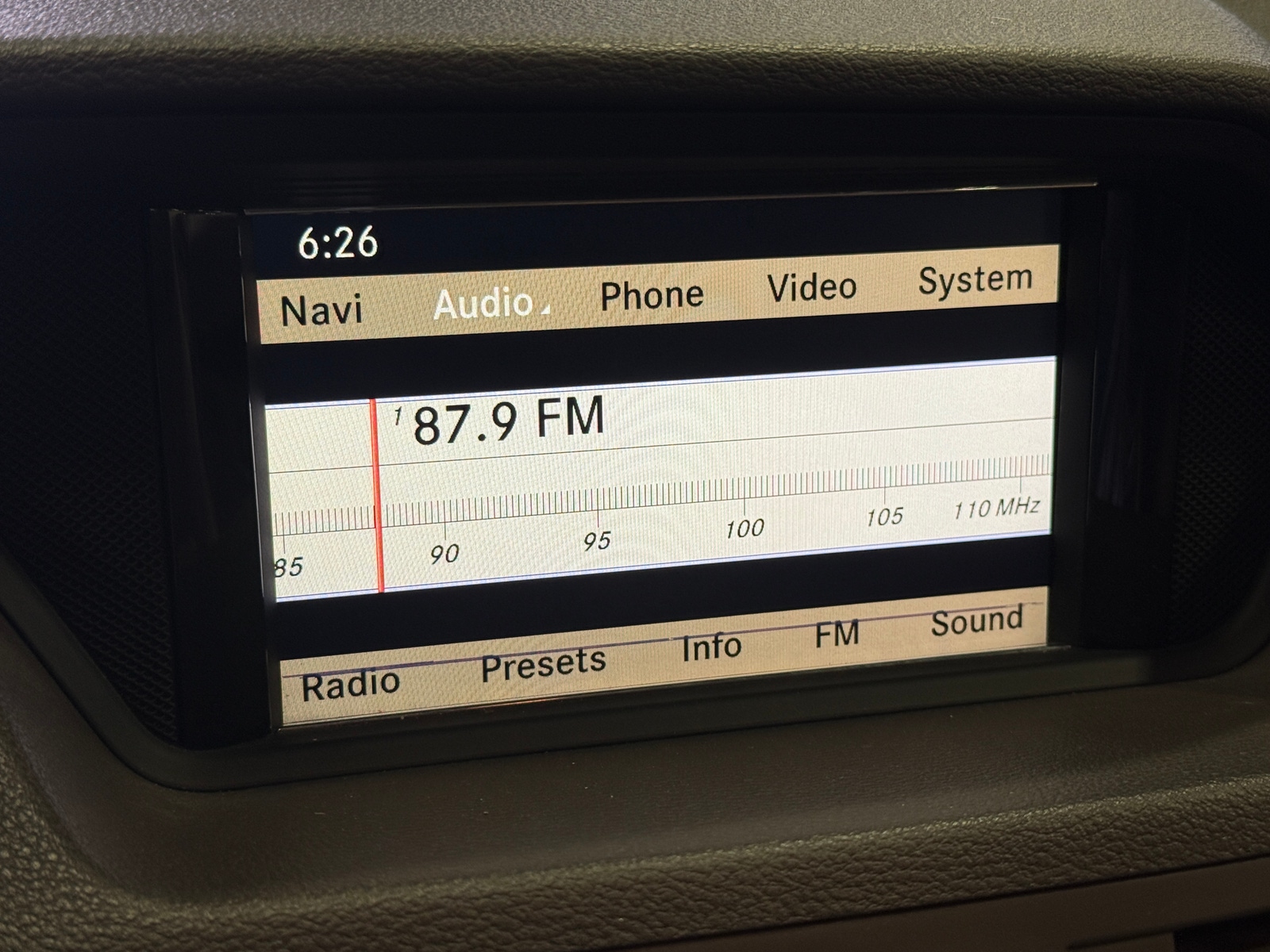 Thumbnail: 2011 Mercedes-Benz E-Class - 3