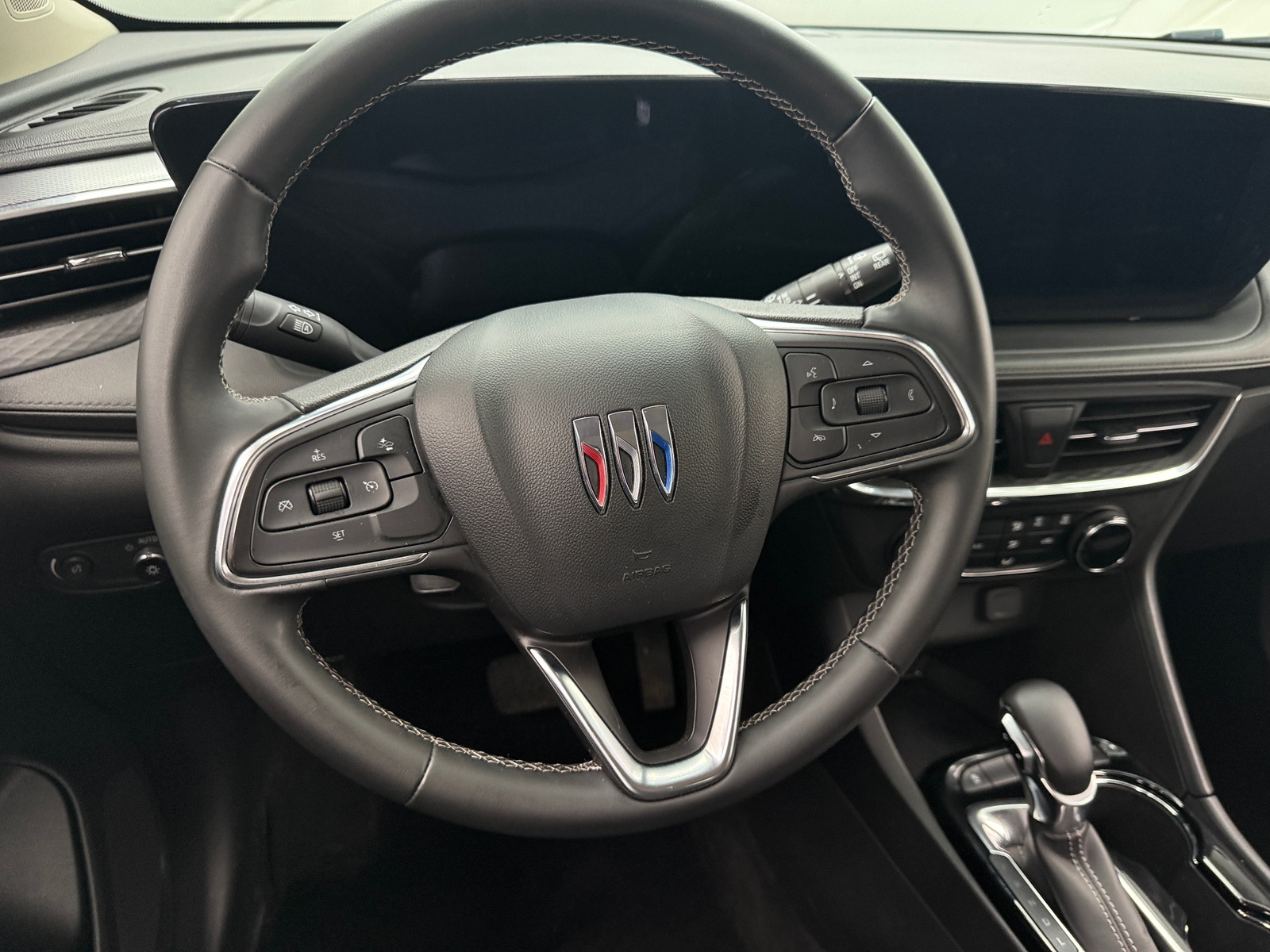 Thumbnail: 2025 Buick Encore GX - 5