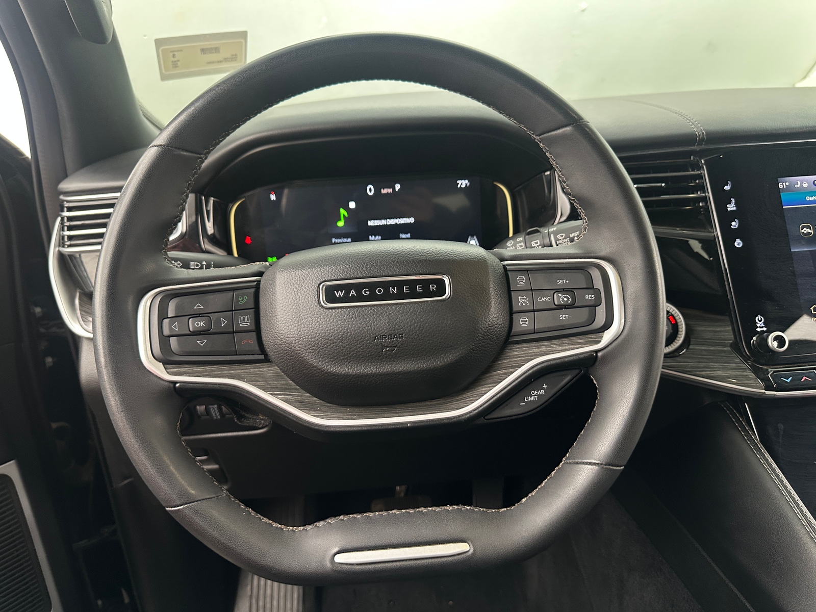 Thumbnail: 2022 Jeep Wagoneer - 4