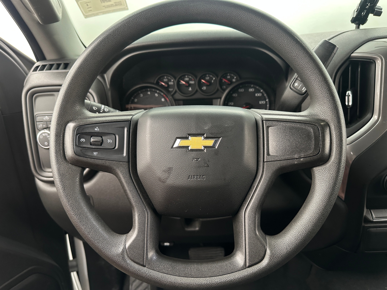 Thumbnail: 2019 Chevrolet Silverado 1500 - 5