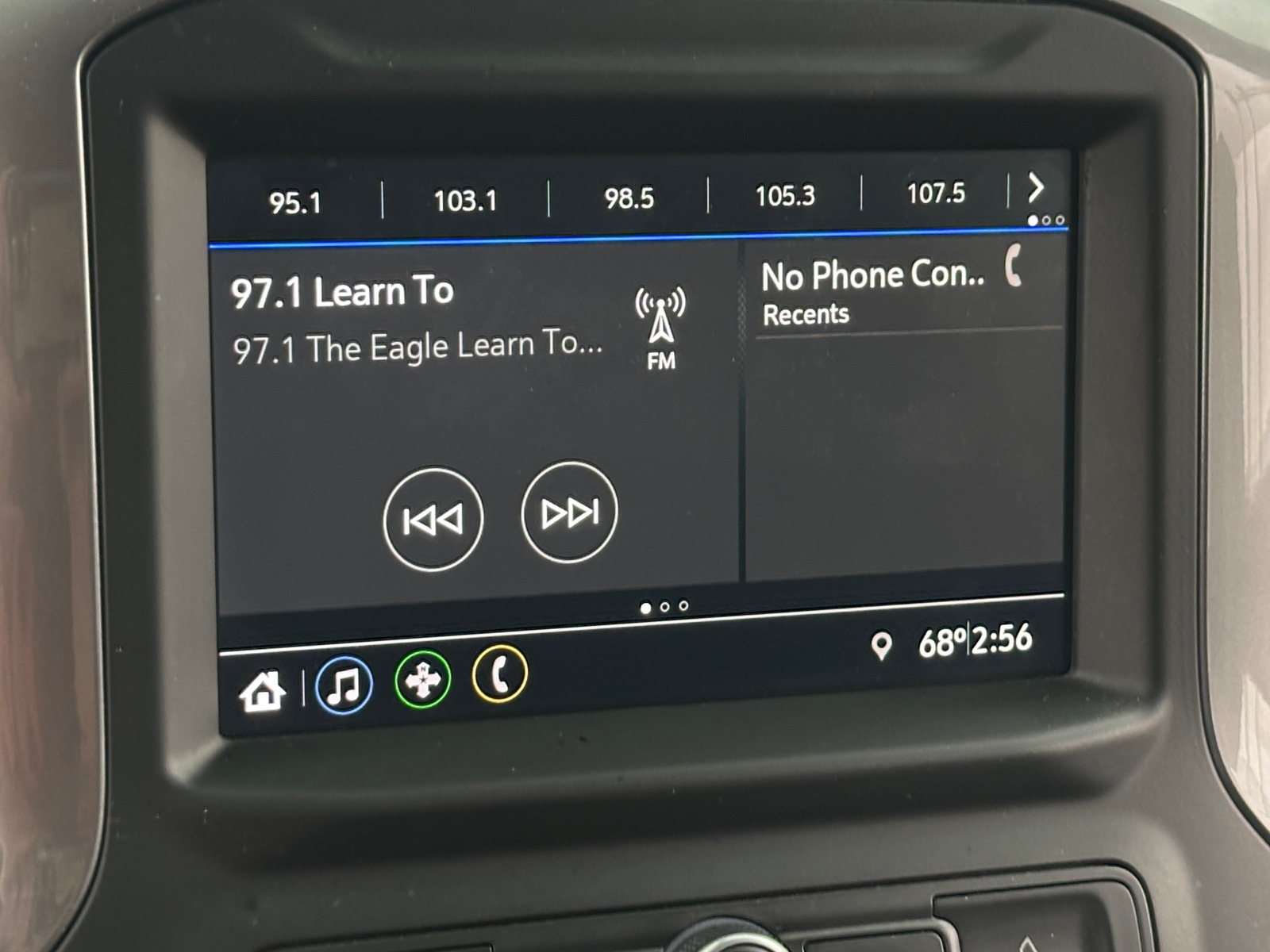 Thumbnail: 2019 Chevrolet Silverado 1500 - 4