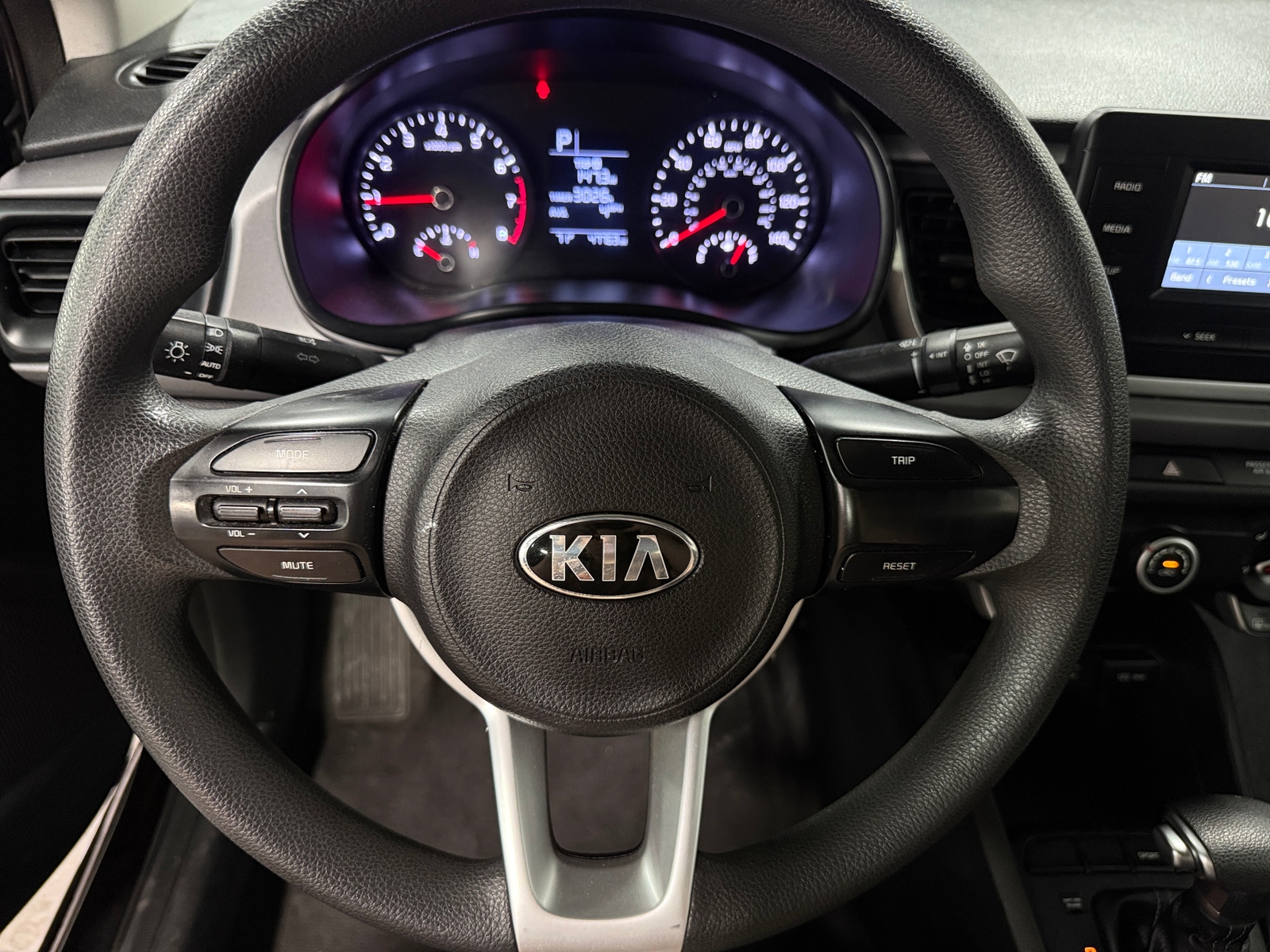 Thumbnail: 2018 Kia Rio - 5