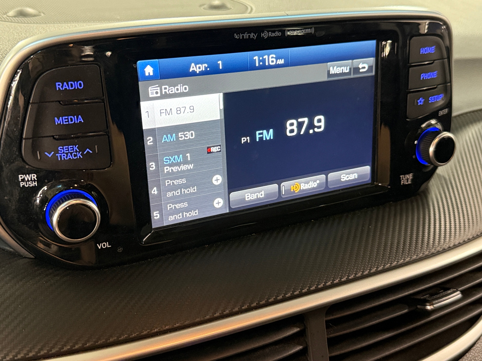 Thumbnail: 2019 Hyundai Tucson - 4