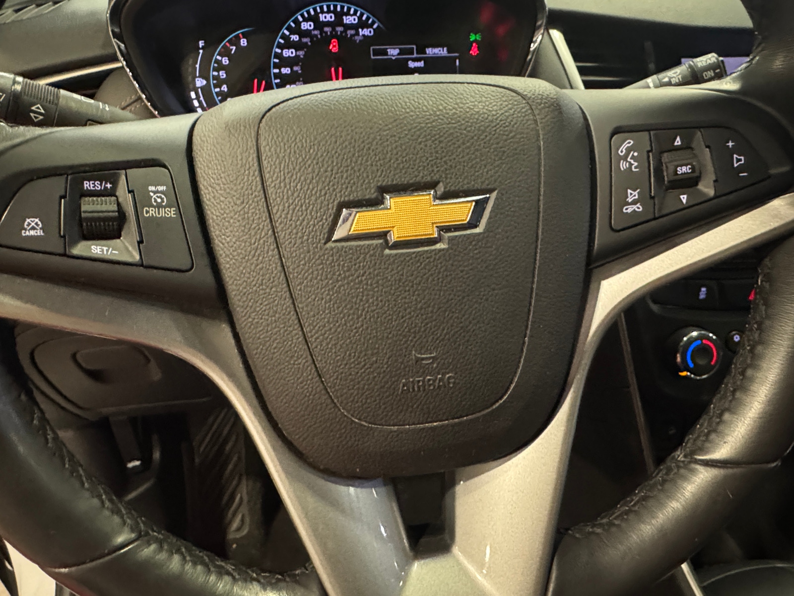 Thumbnail: 2018 Chevrolet Trax - 5