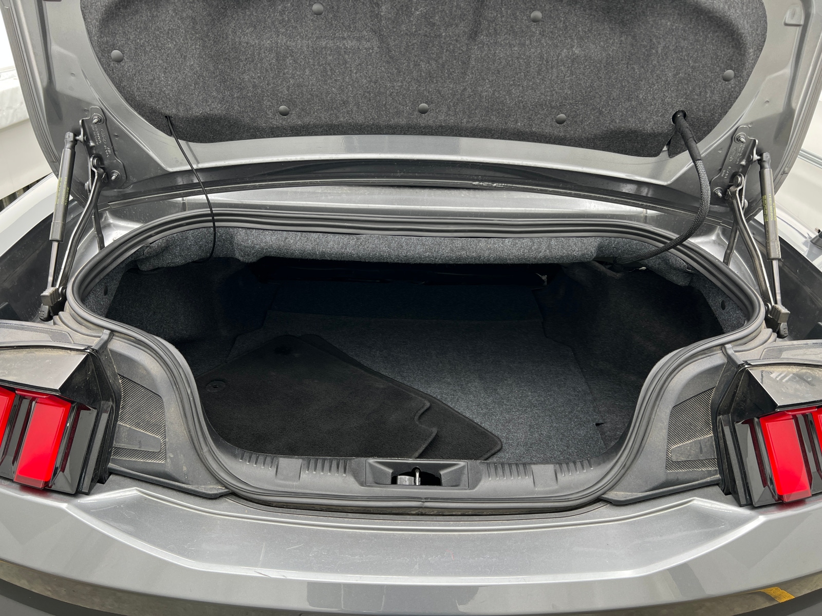 Thumbnail: 2025 Ford Mustang - 6