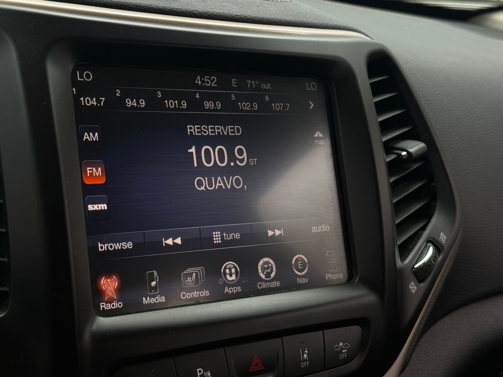 Thumbnail: 2016 Jeep Cherokee - 3