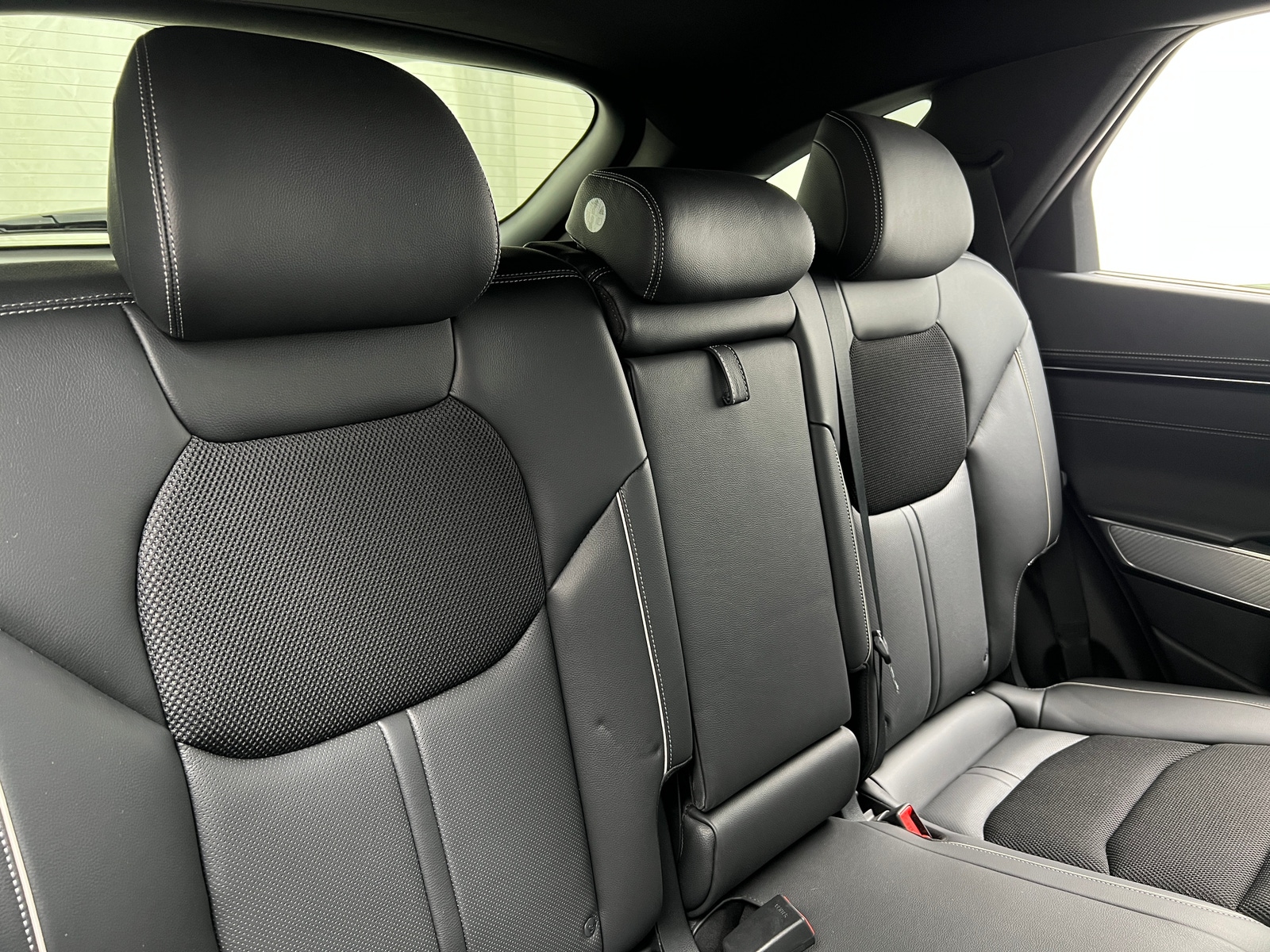 Thumbnail: 2025 Genesis GV70 - 5