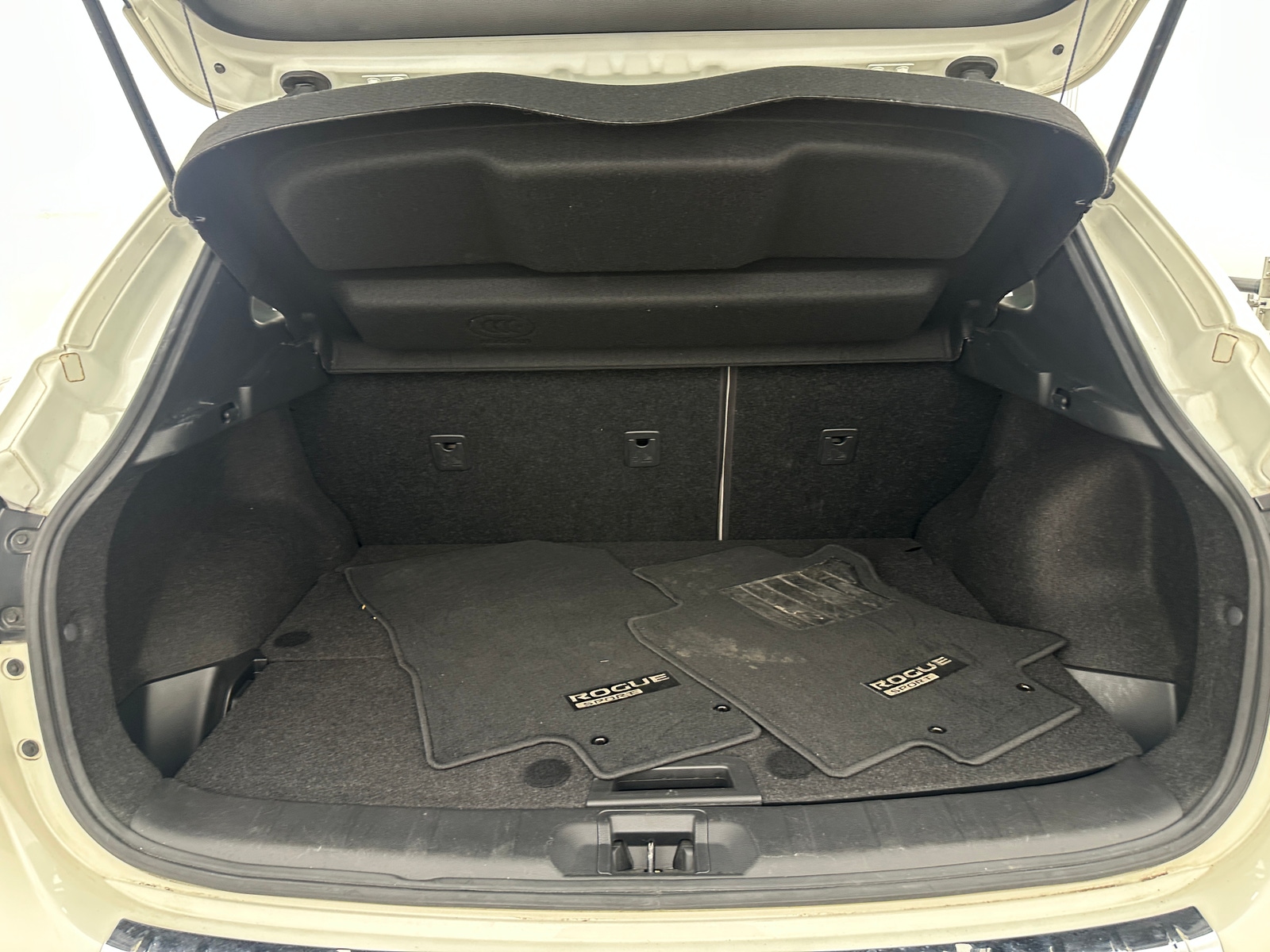 Thumbnail: 2018 Nissan Rogue Sport - 7