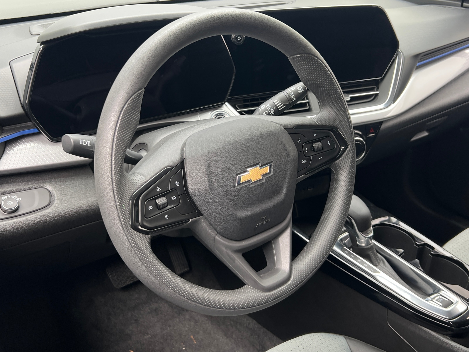 Thumbnail: 2025 Chevrolet Trax - 5