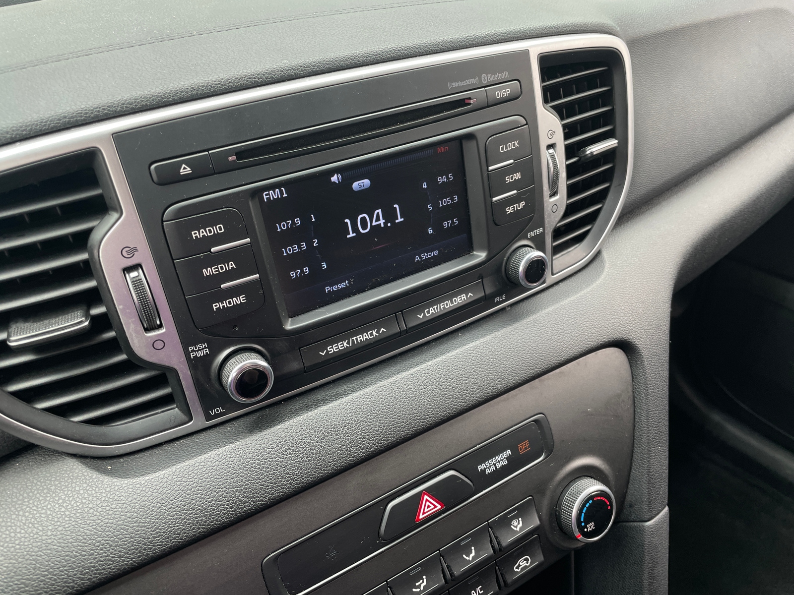 Thumbnail: 2019 Kia Sportage - 4