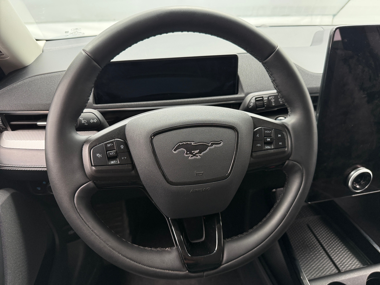 Thumbnail: 2022 Ford Mustang Mach-E - 4