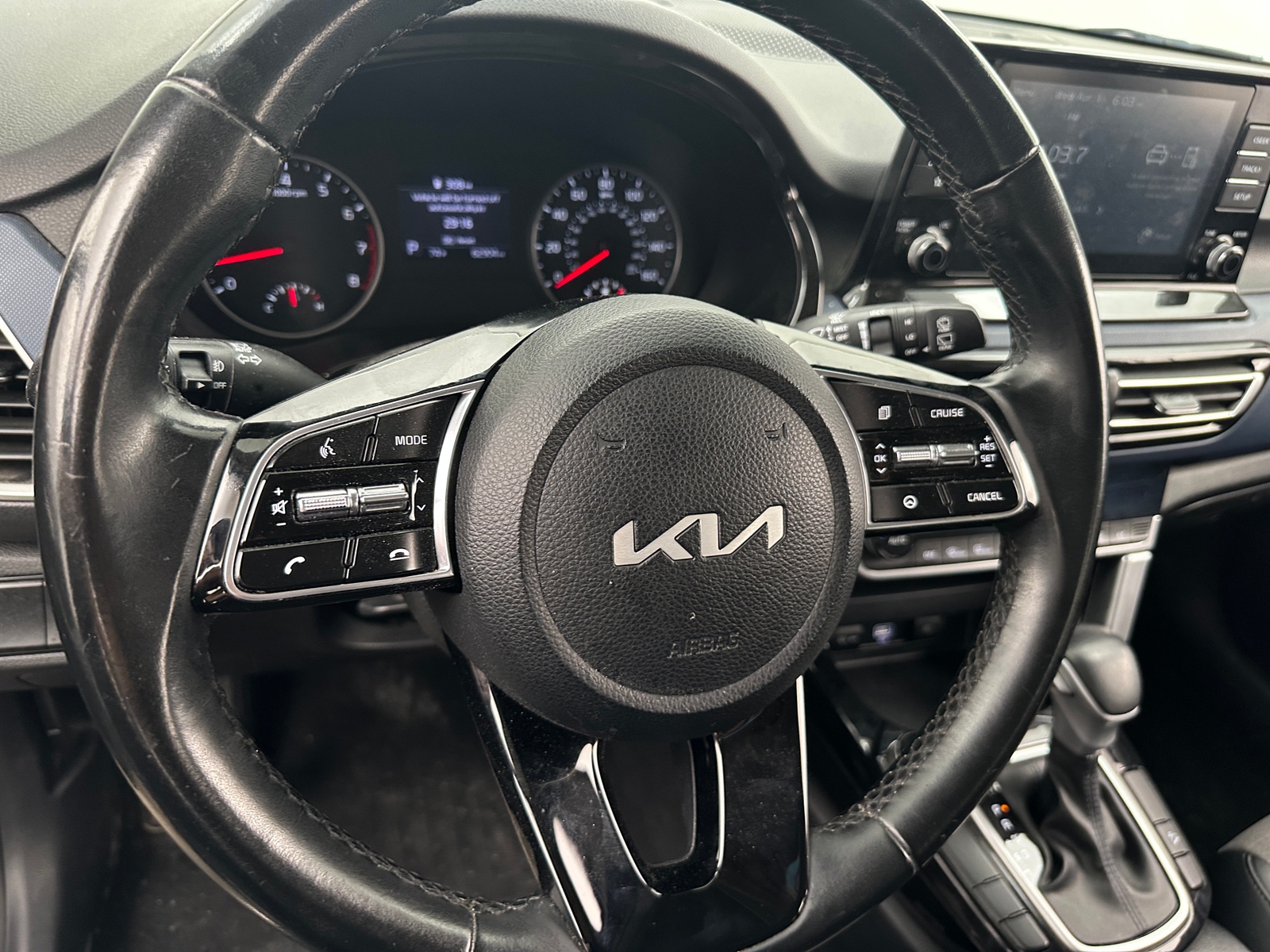 Thumbnail: 2023 Kia Seltos - 4