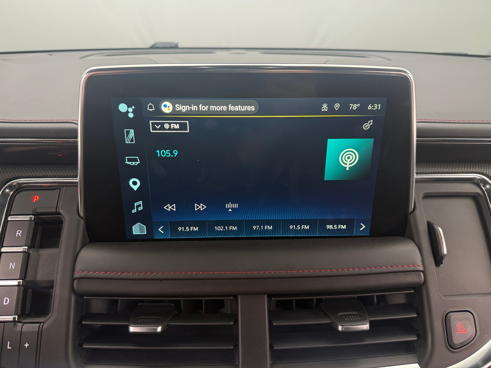 Thumbnail: 2022 Chevrolet Suburban - 3