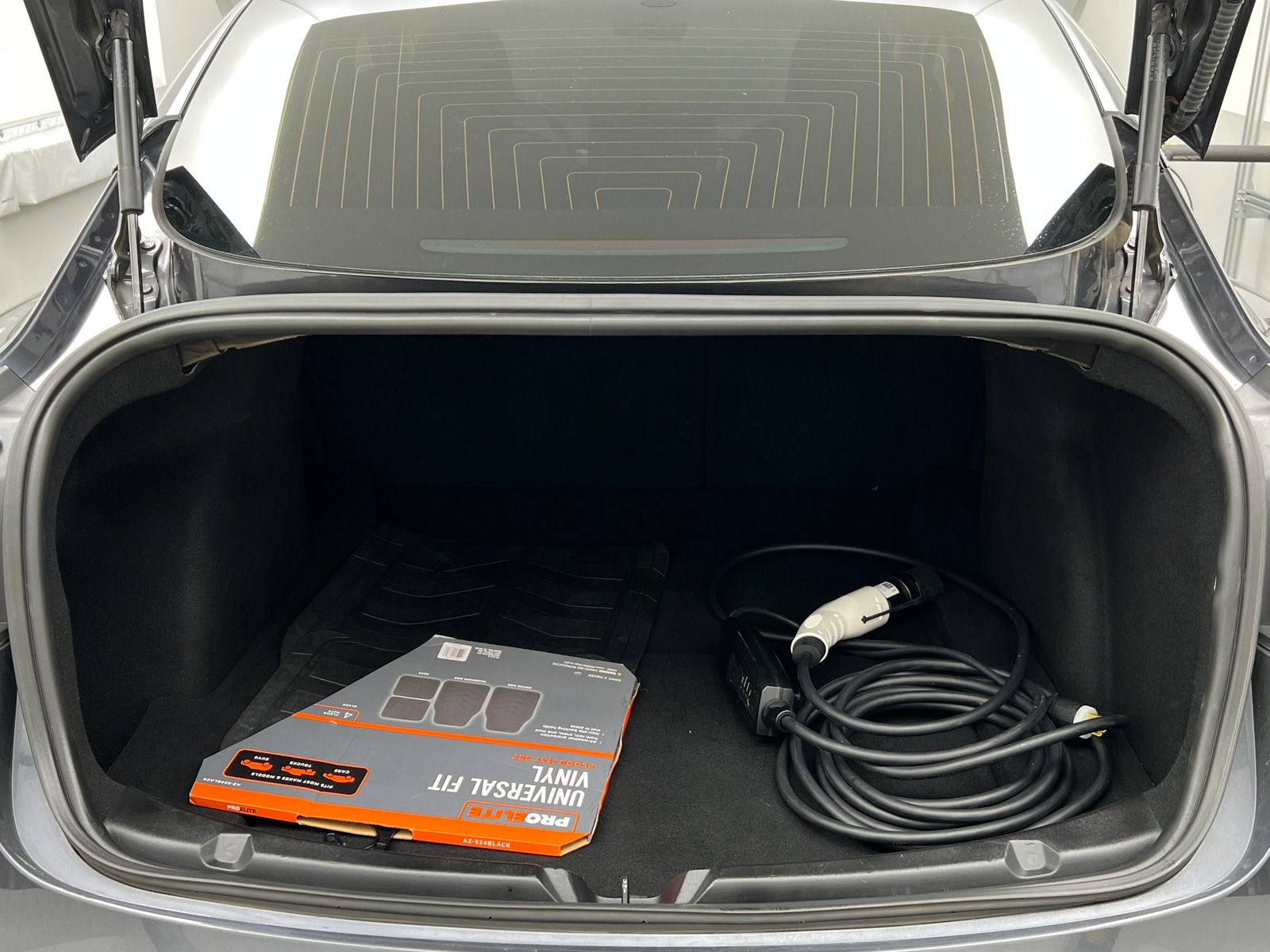 Thumbnail: 2018 Tesla Model 3 - 6