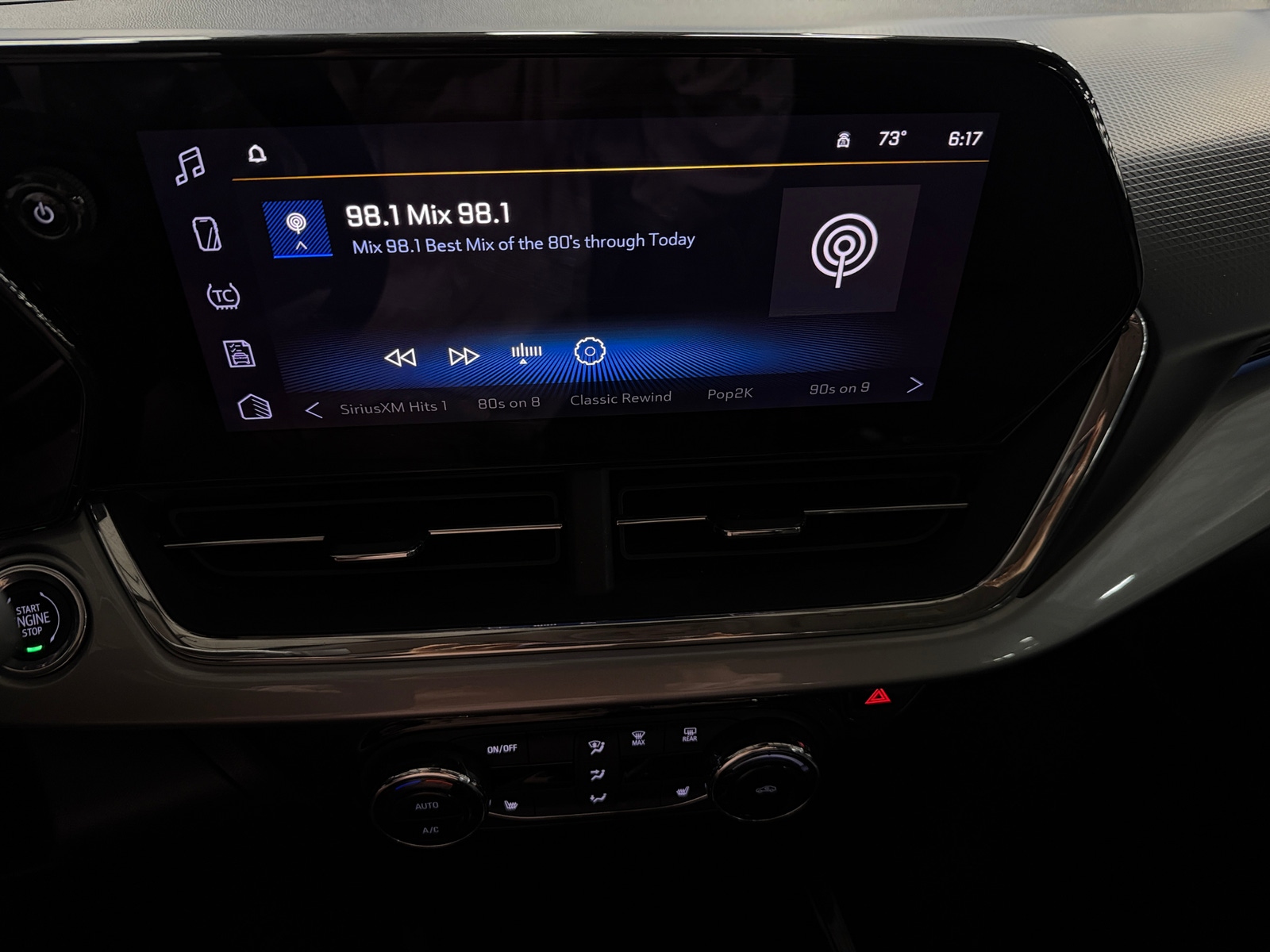 Thumbnail: 2025 Chevrolet Trax - 4