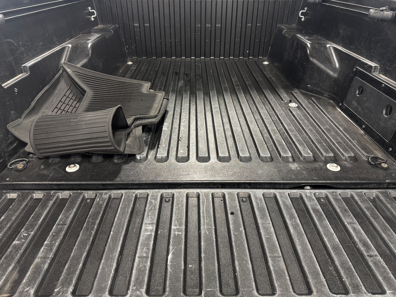 Thumbnail: 2021 Toyota Tacoma - 7