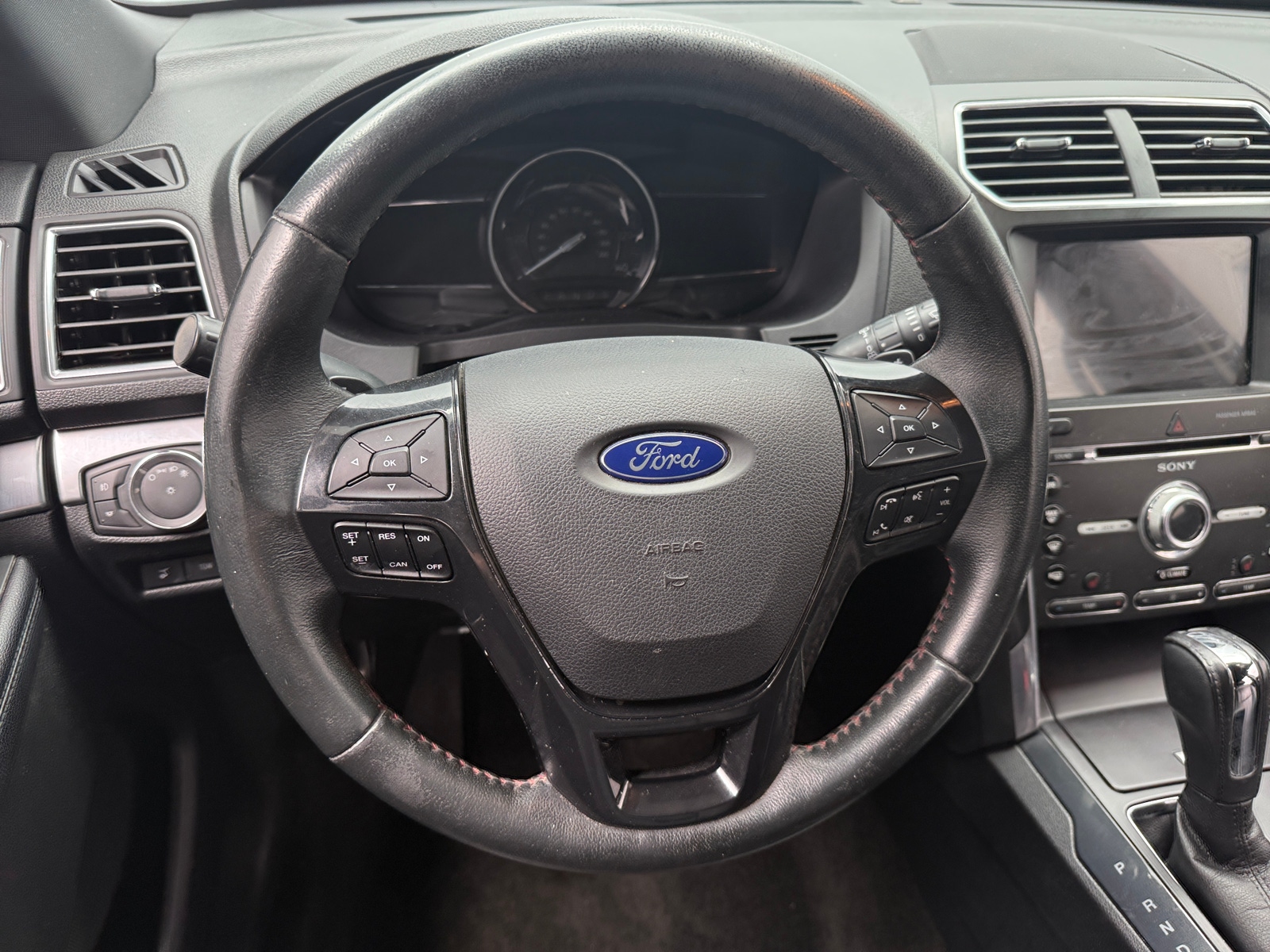 Thumbnail: 2017 Ford Explorer - 4