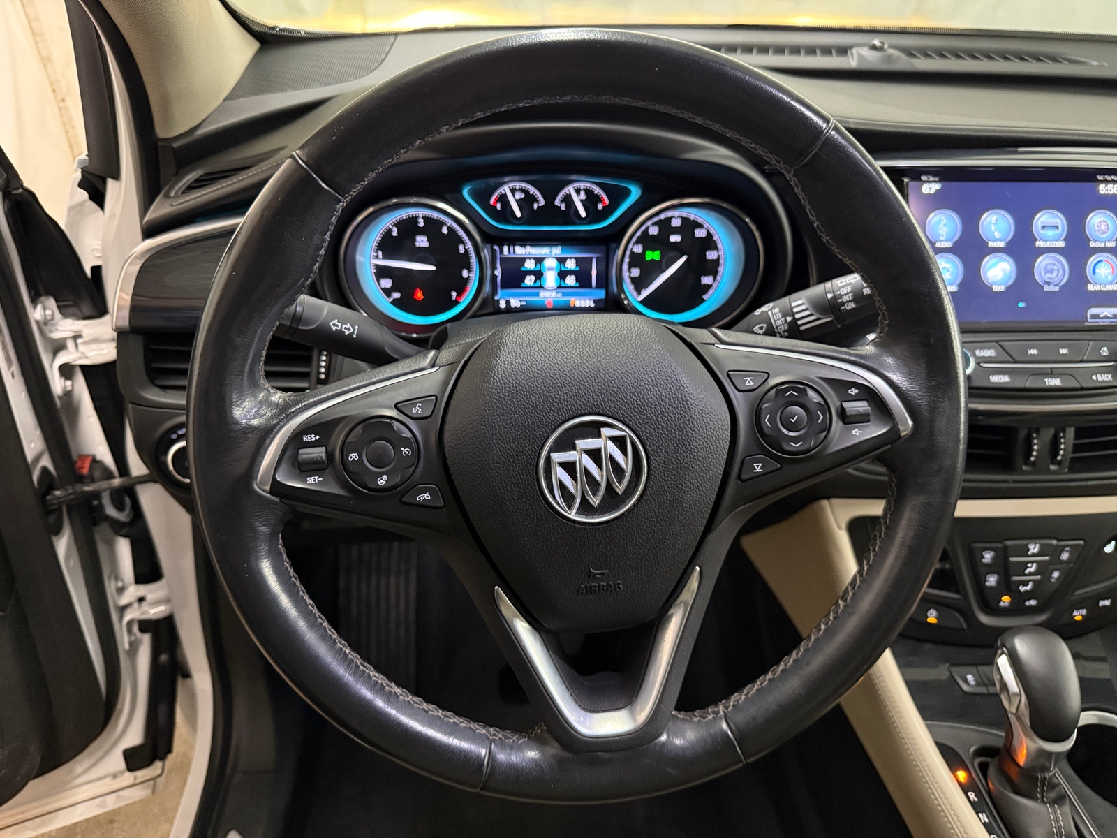 Thumbnail: 2017 Buick Envision - 4