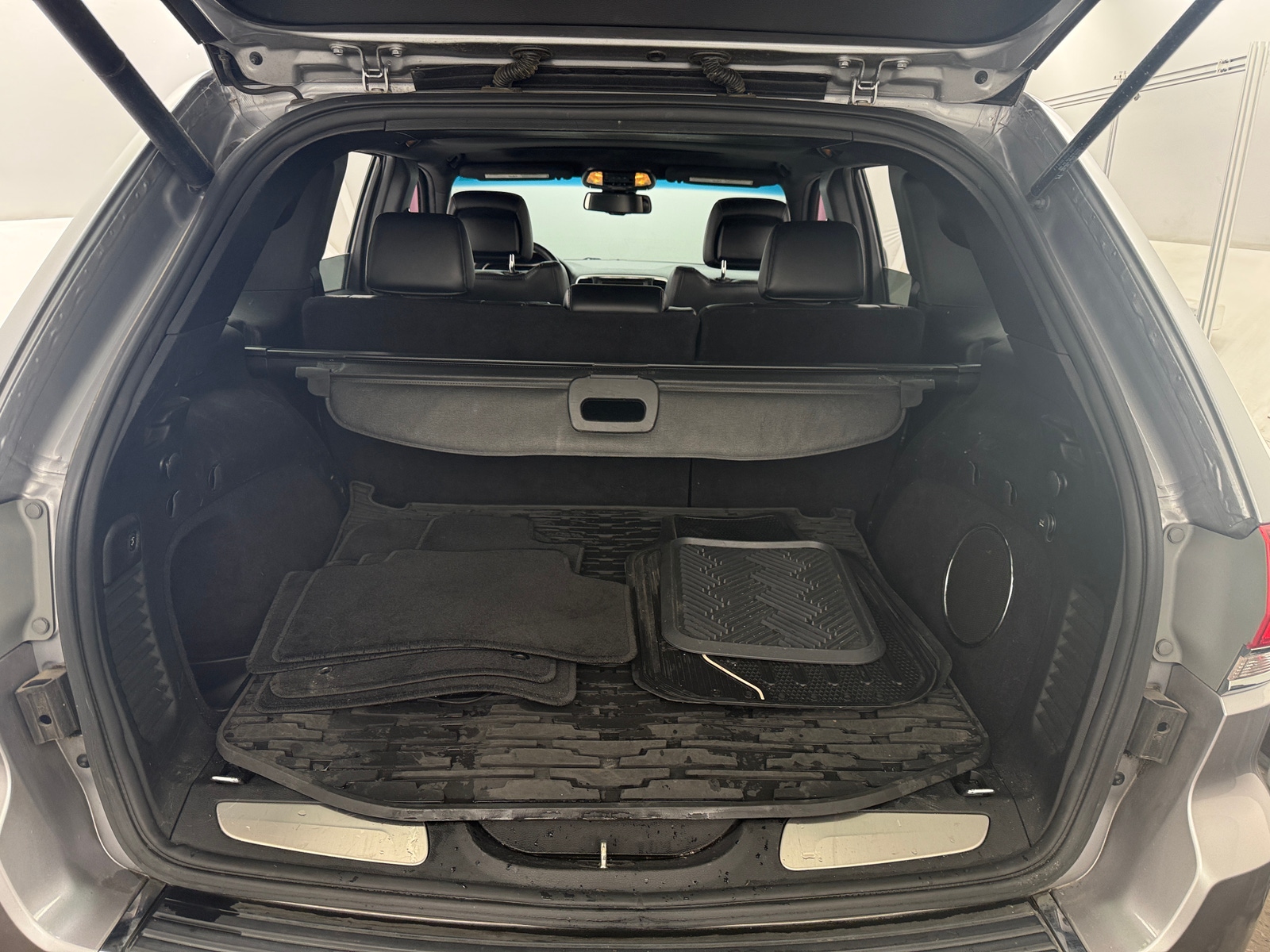 Thumbnail: 2014 Jeep Grand Cherokee - 6