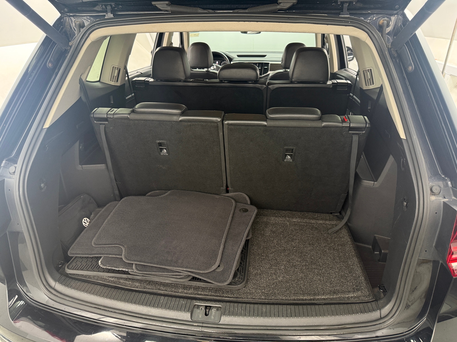 Thumbnail: 2018 Volkswagen Atlas - 6