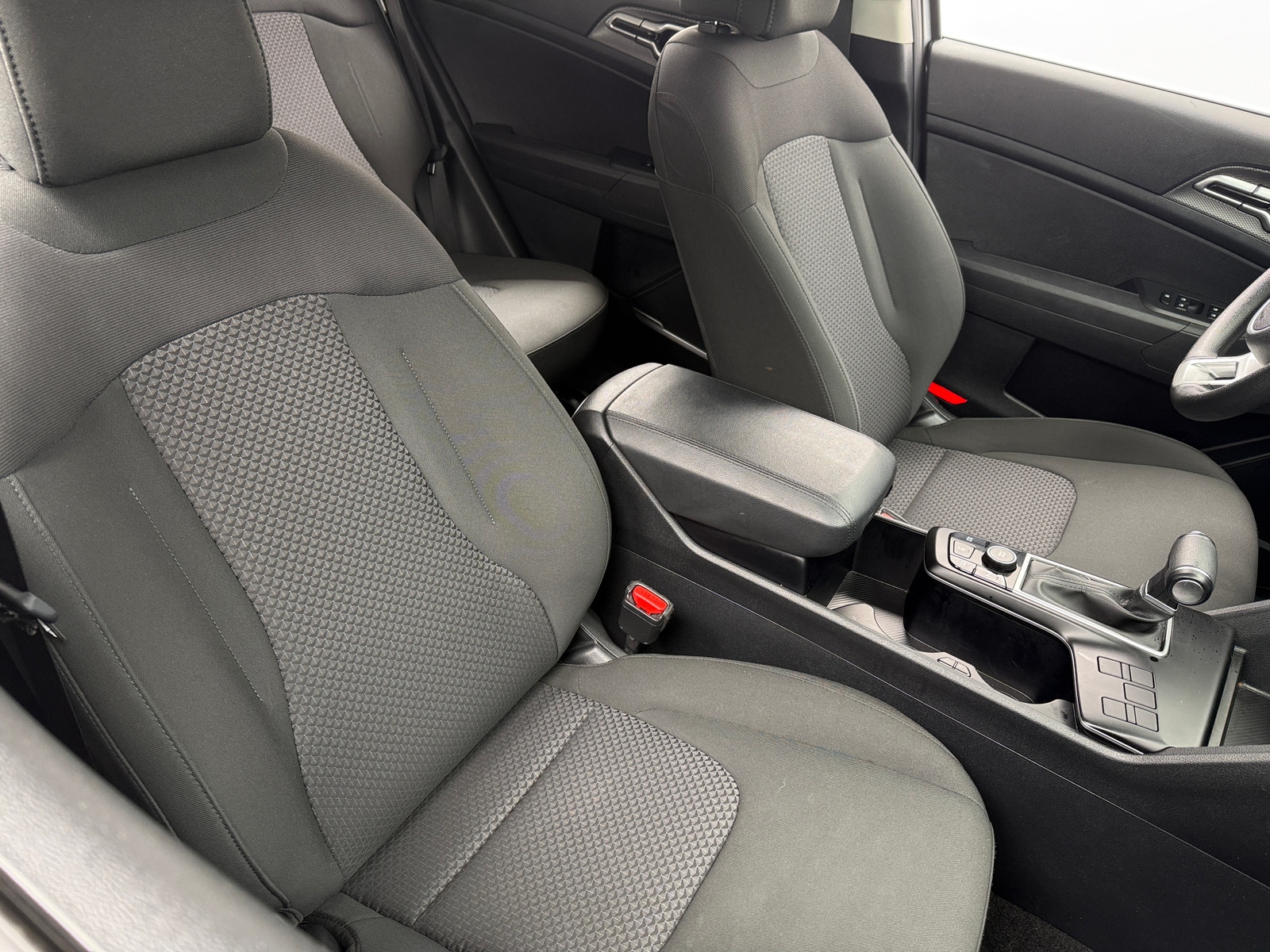 Thumbnail: 2025 Kia Sportage - 2