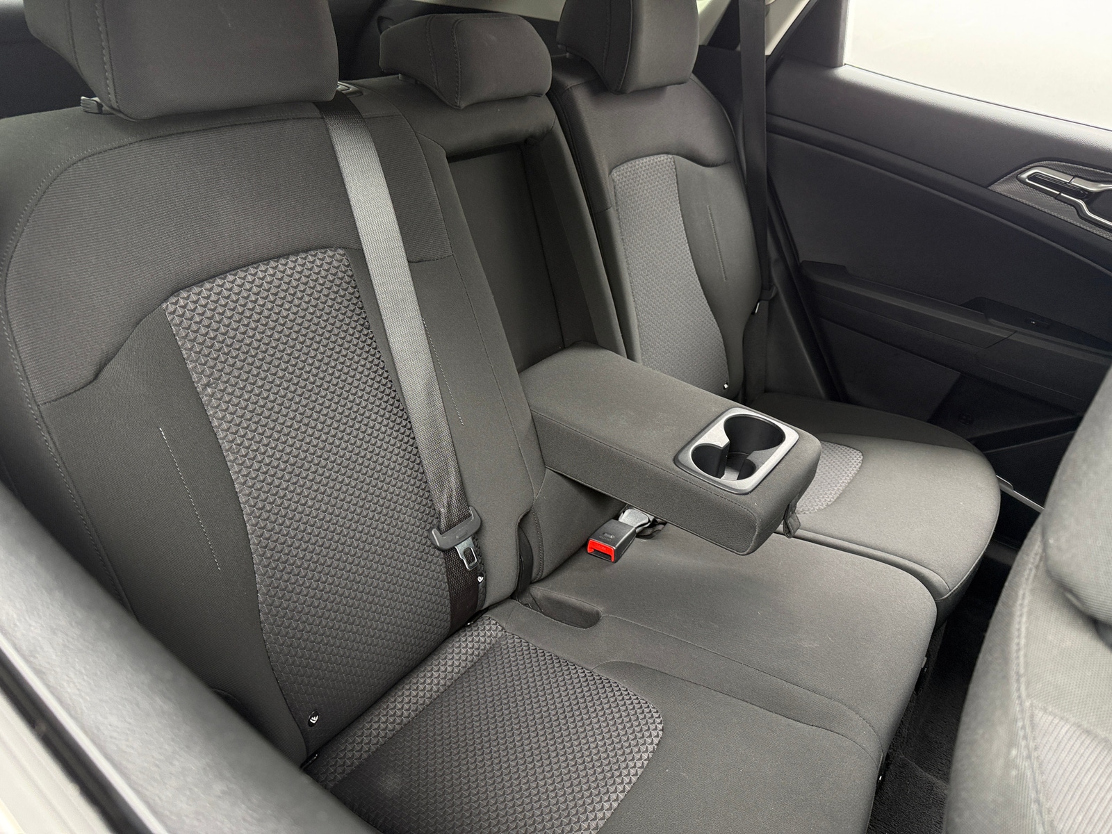 Thumbnail: 2025 Kia Sportage - 6