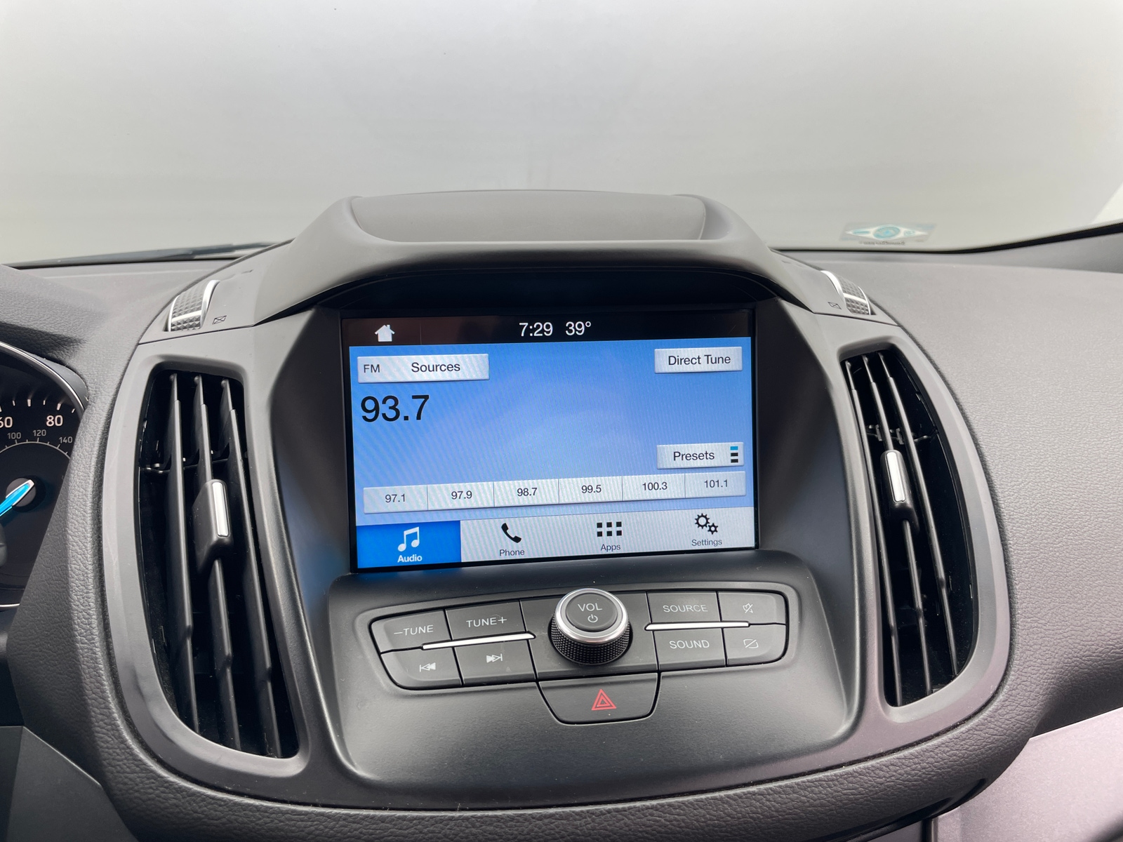 Thumbnail: 2019 Ford Escape - 4