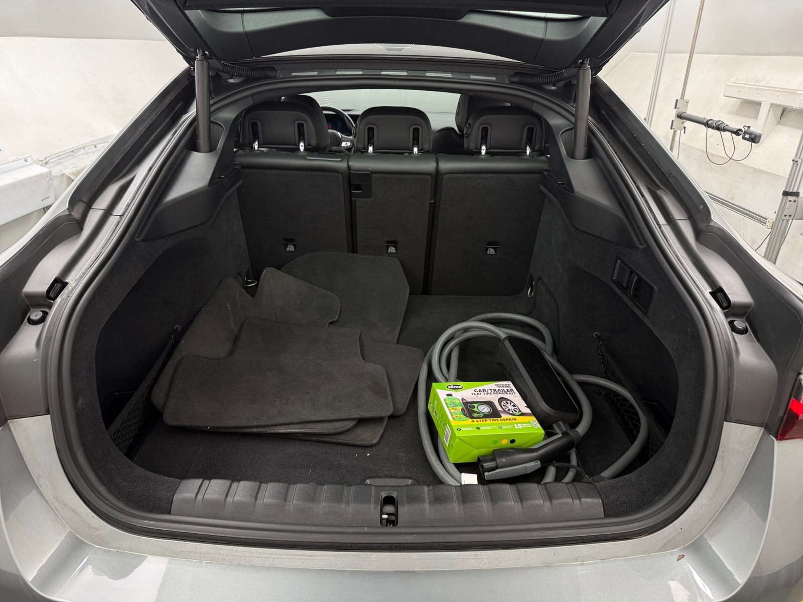 Thumbnail: 2022 BMW i4 - 6