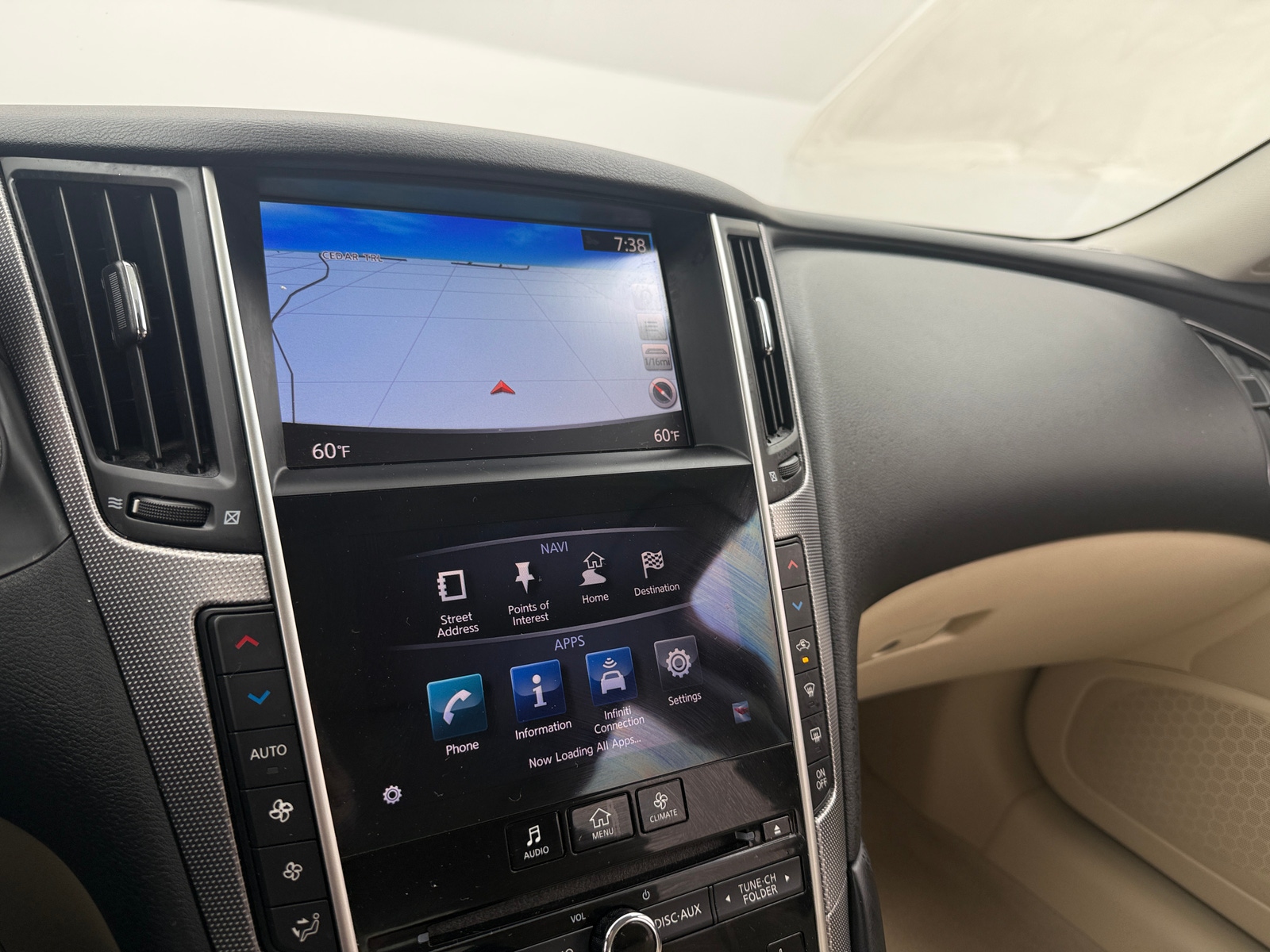 Thumbnail: 2015 INFINITI Q50 - 3