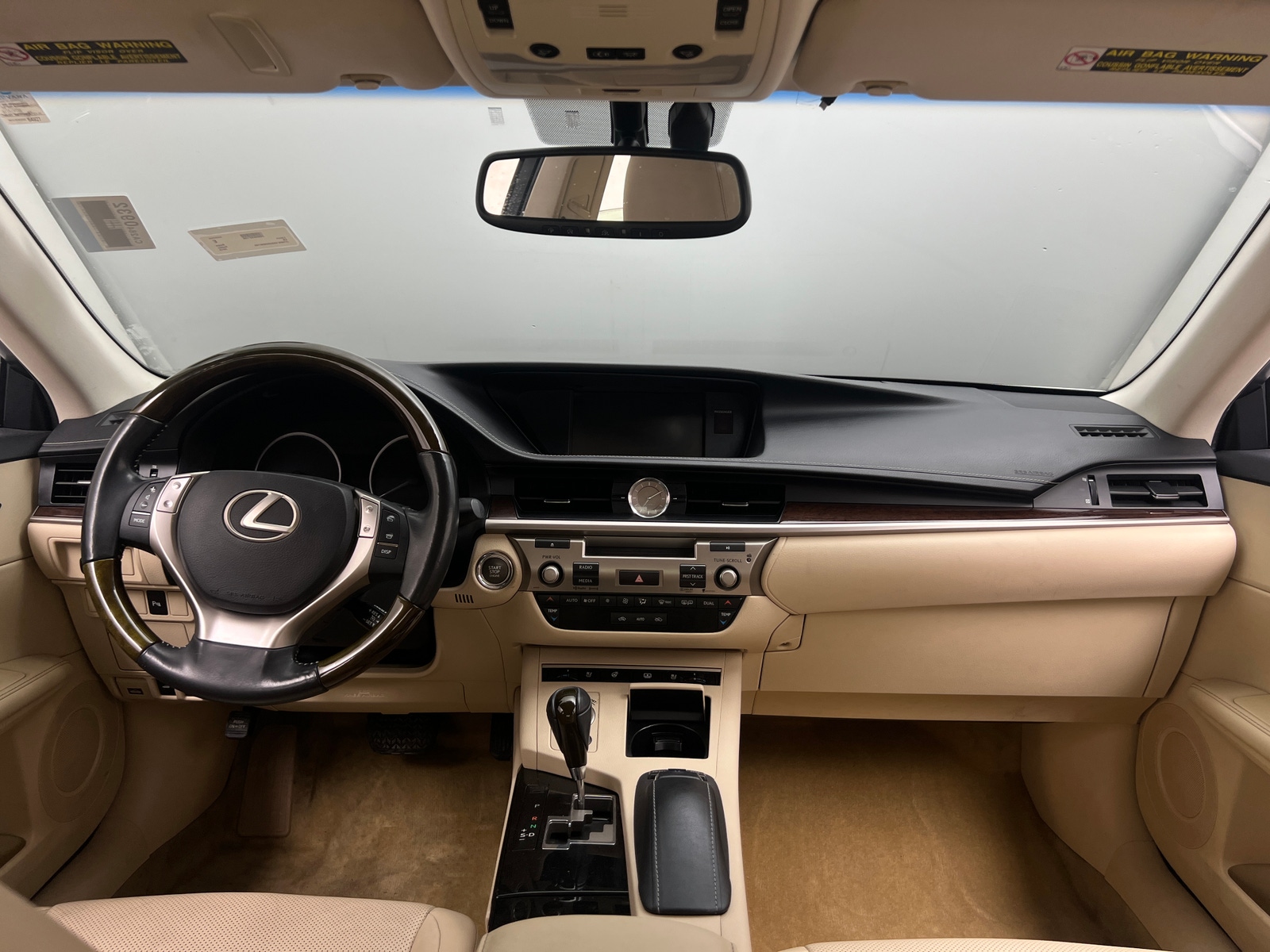 Thumbnail: 2013 Lexus ES - 2