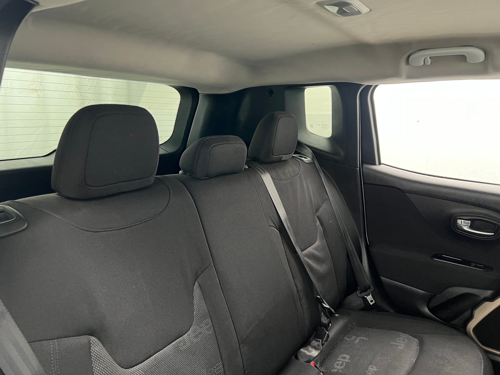 Thumbnail: 2017 Jeep Renegade - 6